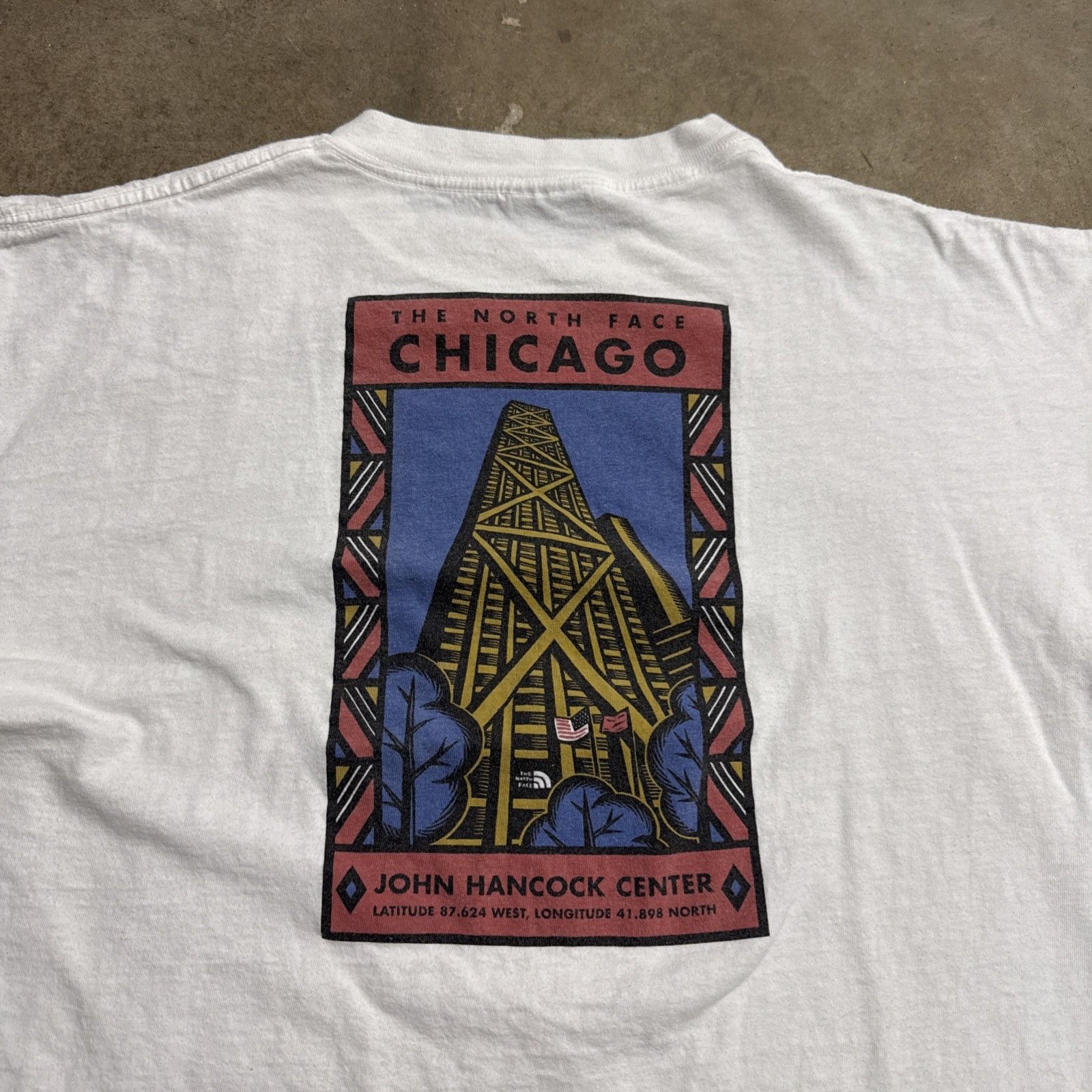 The North Face Vintage The North Face Shirt Mens XL White 90s Chicago Art Size US XL / EU 56 / 4 - 1 Thumbnail