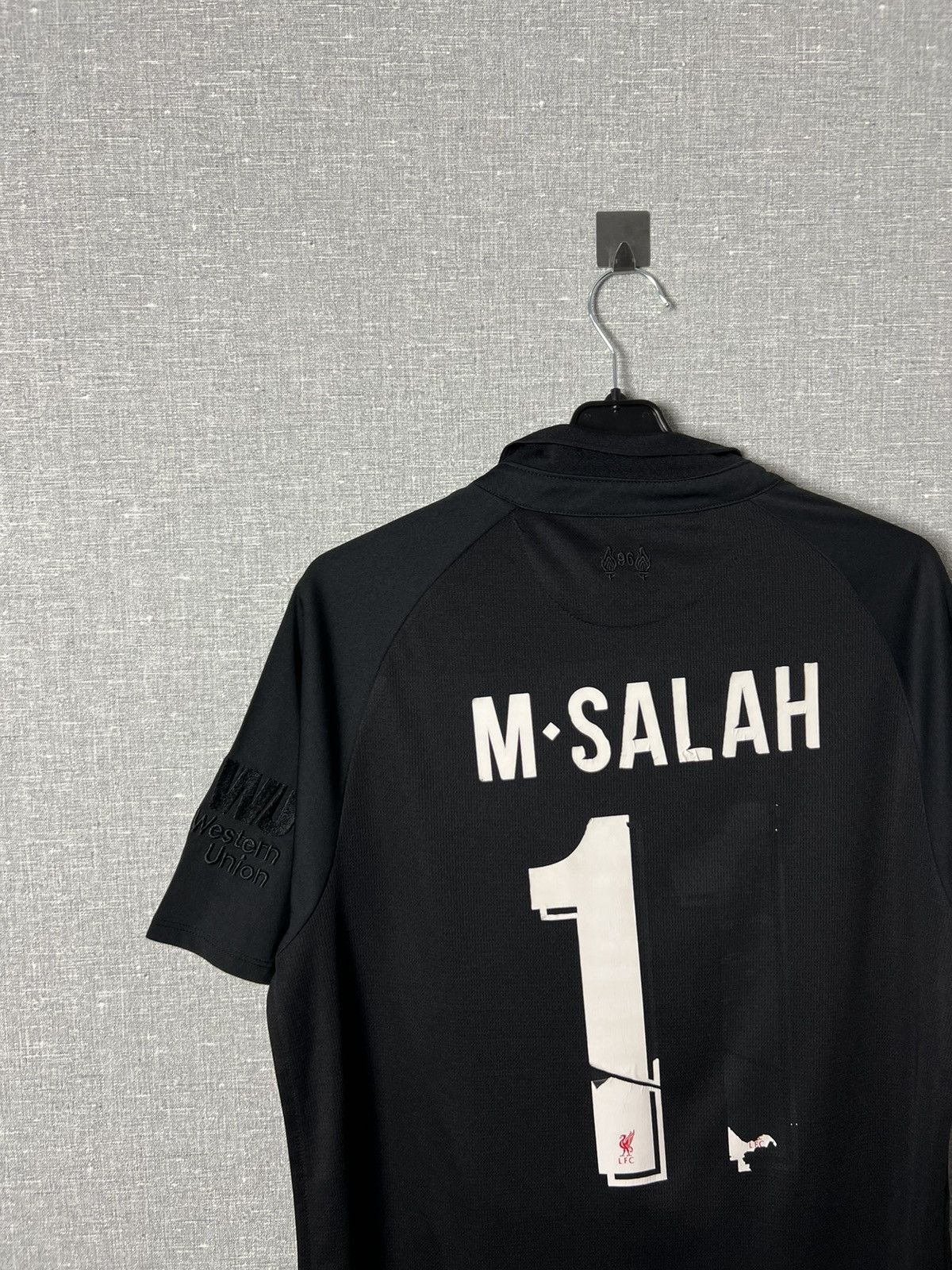 New Balance #11 M. Salah Liverpool 2018 Blackout Limited Edition Jersey Size US M / EU 48-50 / 2 - 11 Thumbnail