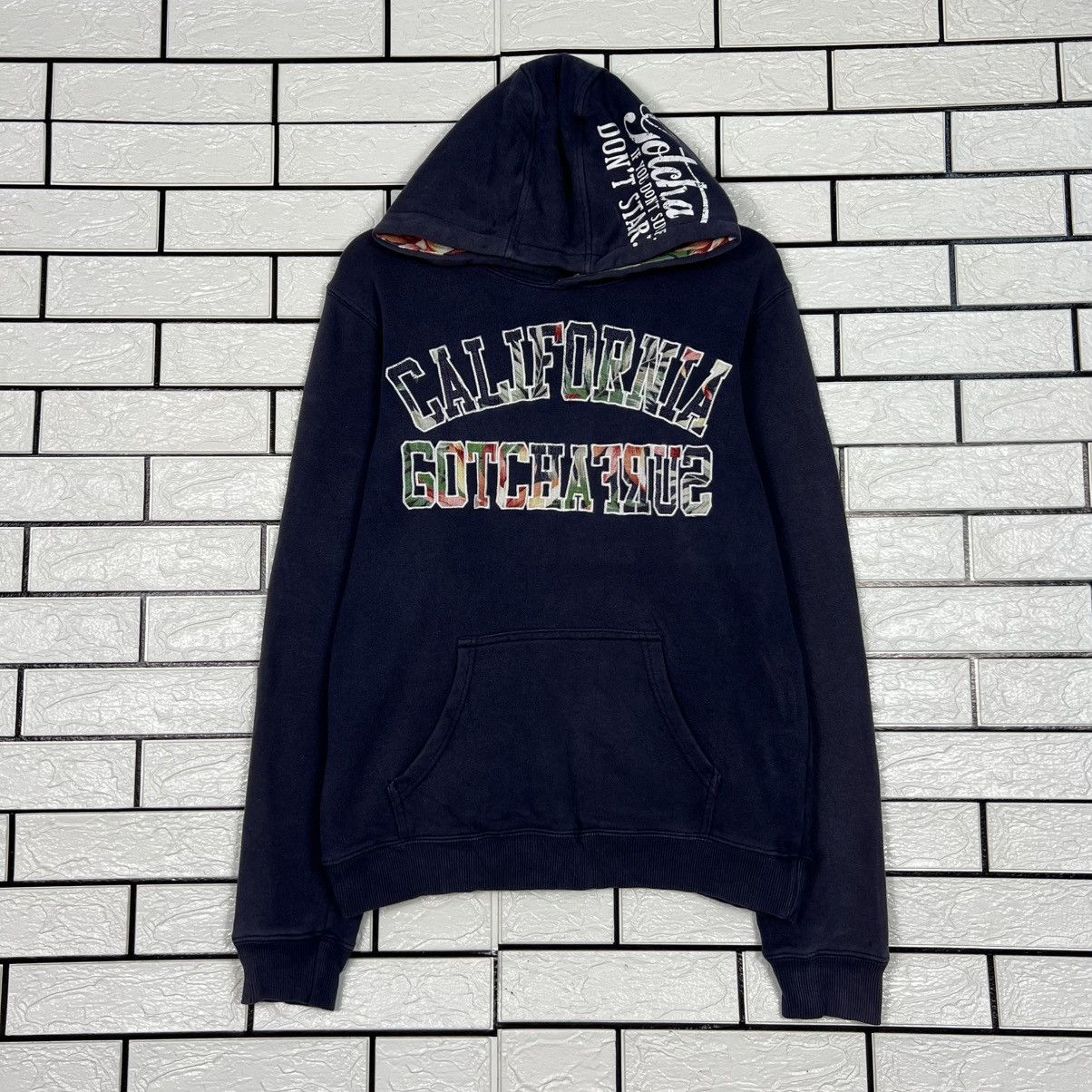Gotcha CALIFORNIA GOTCHA SURF Big Logo Pullover Hoodies #4109-C187 Size US M / EU 48-50 / 2 - 1 Thumbnail
