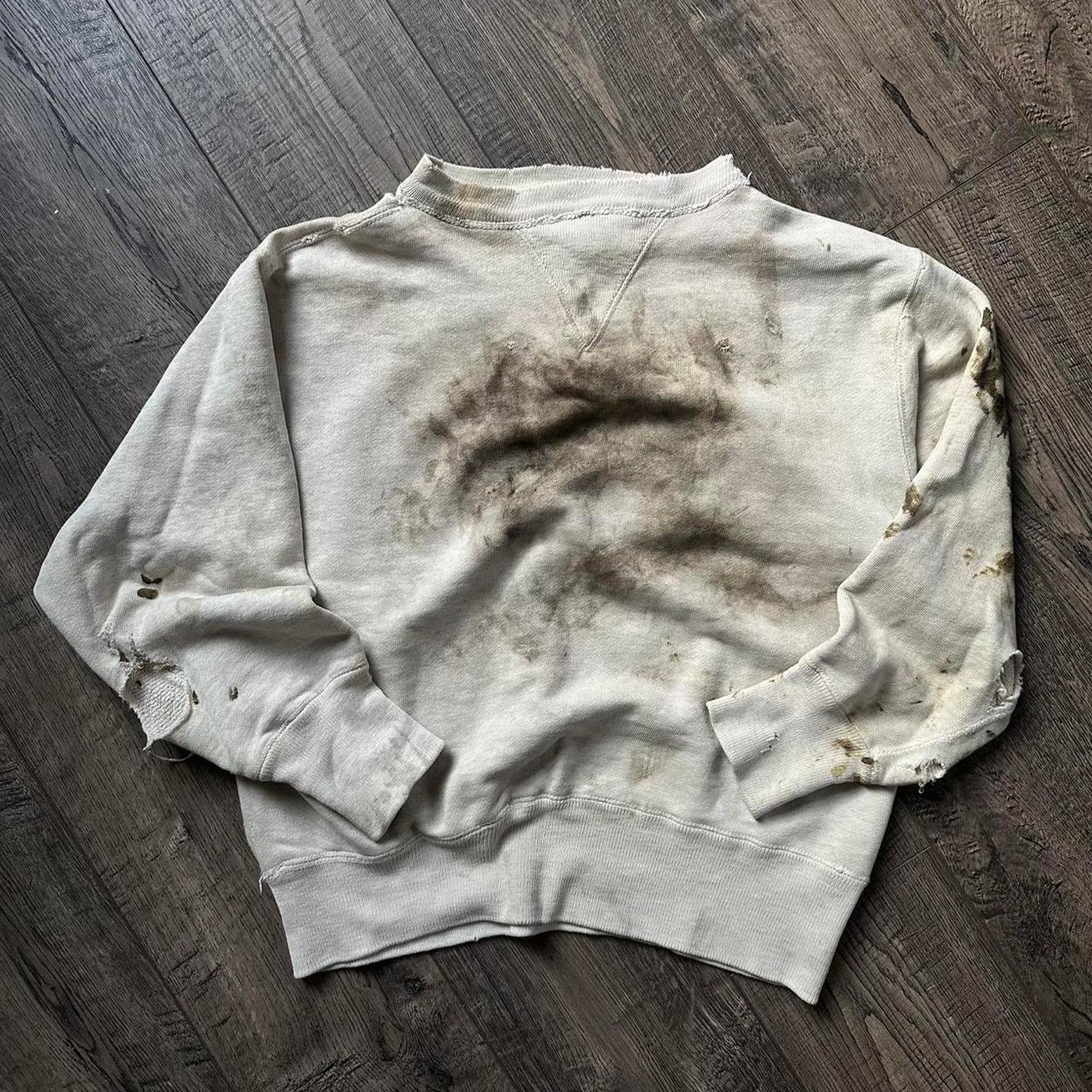 Vintage Vintage 50s Thrashed White Cotton Single V Sweatshirt Size US XS / EU 42 / 0 - 2 Thumbnail