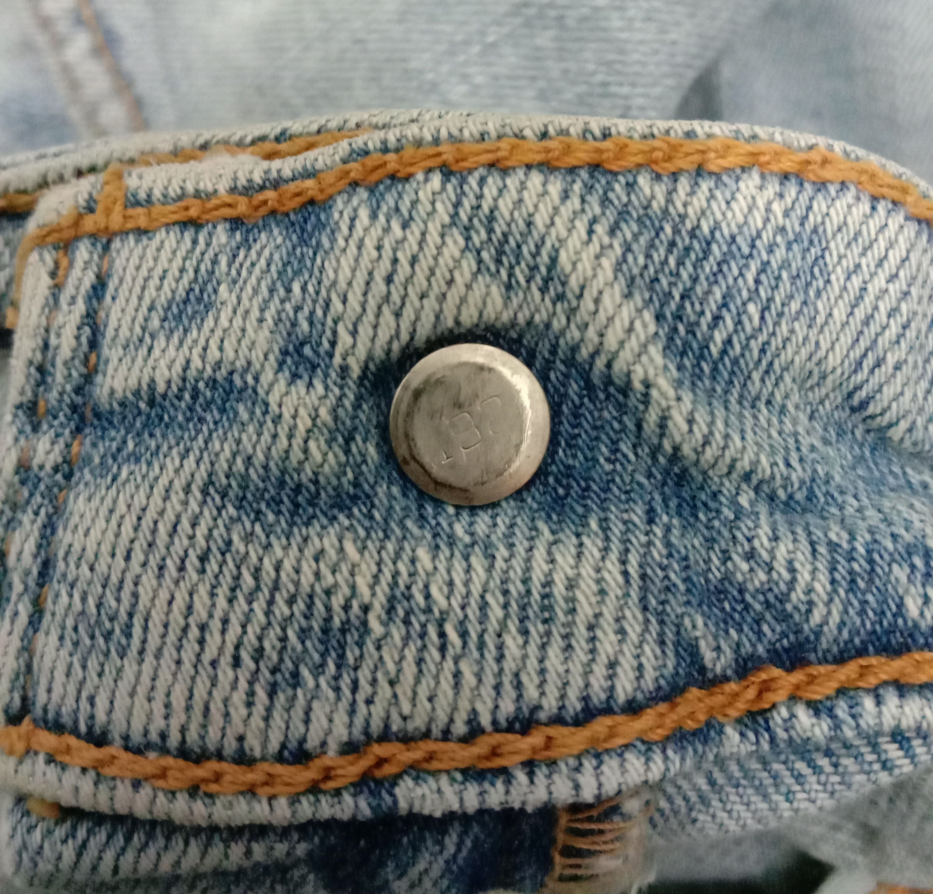 Levi's Vintage Levi's 518 Flare Jeans Light Wash Denim Size 33" - 10 Thumbnail