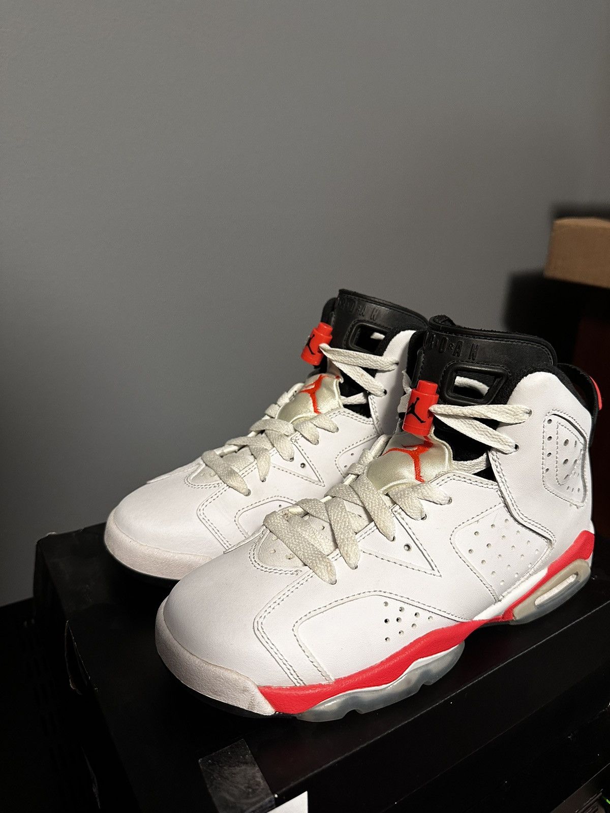 Air Jordan Retro BG Infrared White