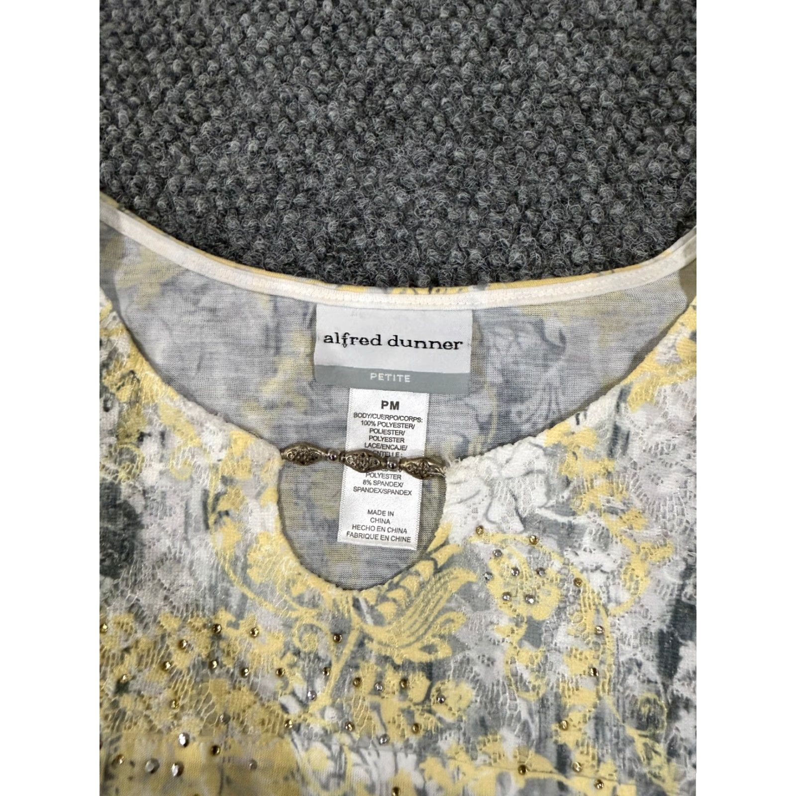 Vintage Alfred Dunner Blouse Womens Petite Medium Gray Yellow Floral Long Sleeve Stretch Shirt Size M / US 6-8 / IT 42-44 - 4 Thumbnail