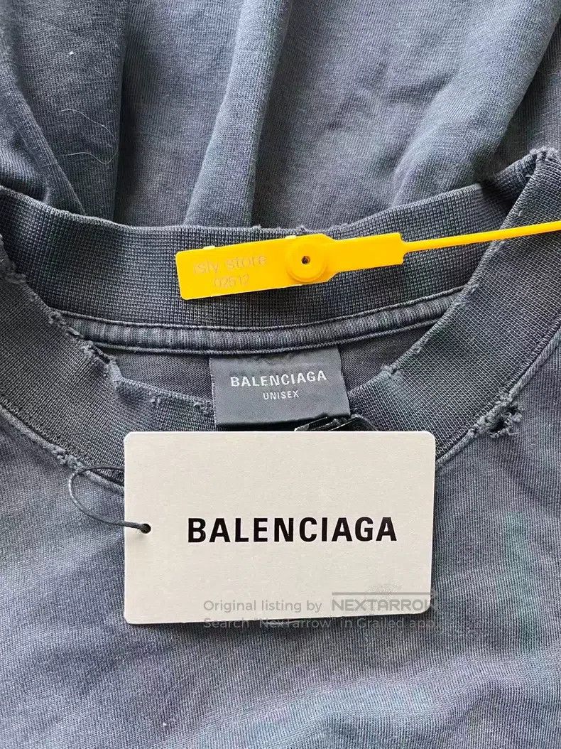 Balenciaga Balenciaga Printed Plain Knit Round Neck Loose Short Sleev Size US L / EU 52-54 / 3 - 4 Thumbnail