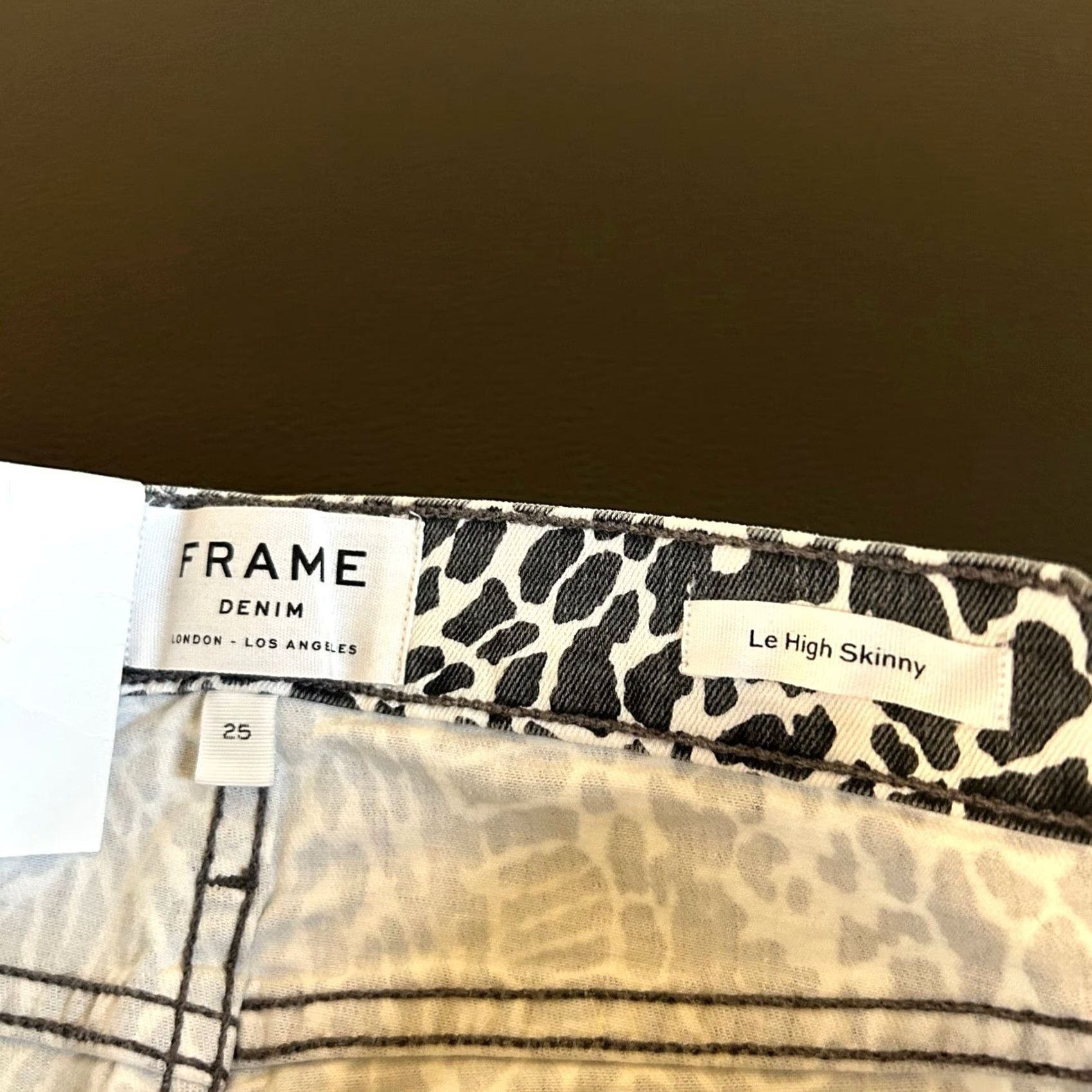 Frame FRAME Le High Skinny Jeans Womens 25 Gray White Animal Print High Rise NWT Jeans Size 42" / US 20 - 4 Thumbnail