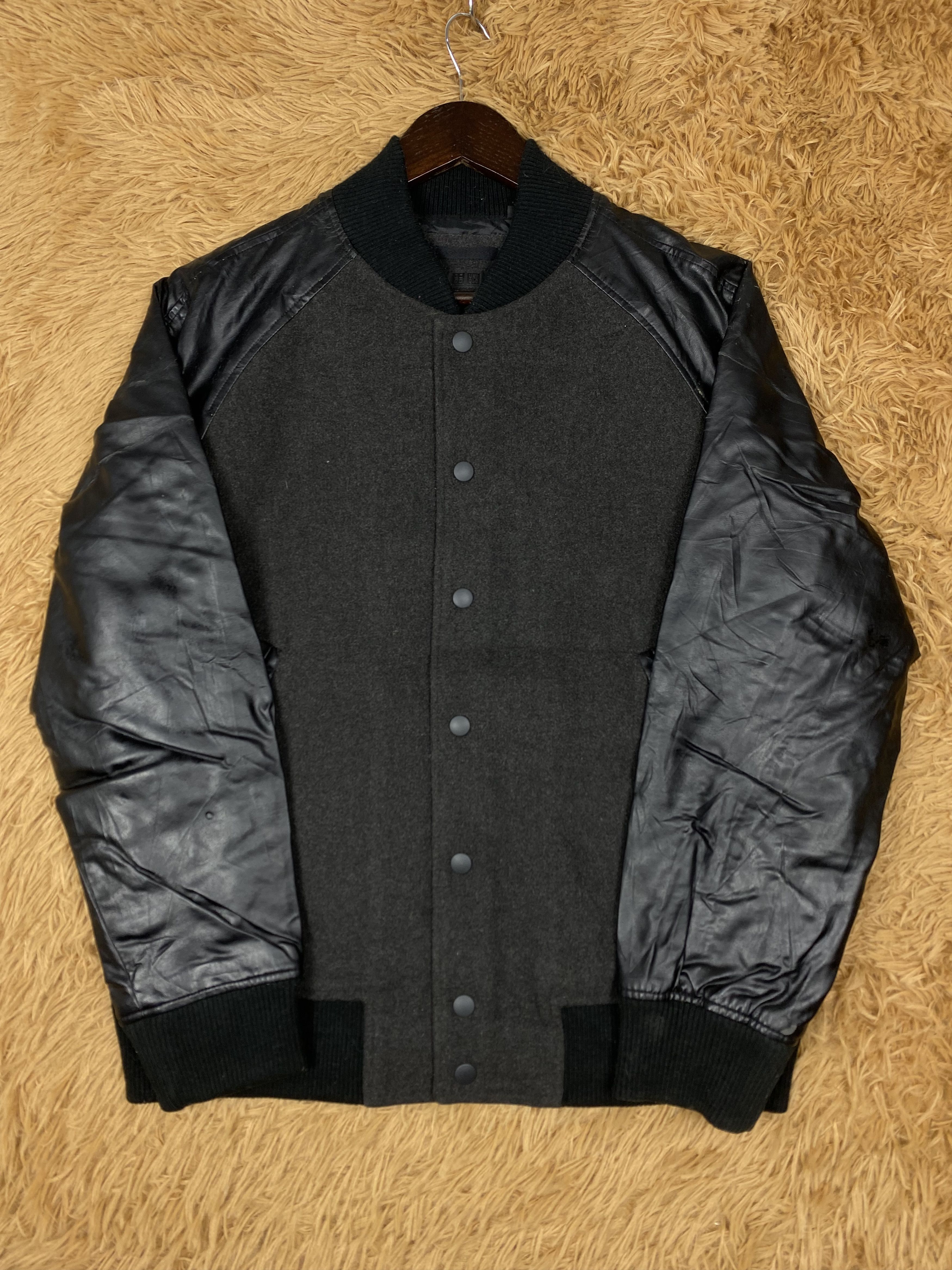 Uniqlo Vintage Uniqlo Leather Sleeve Varsity Jacket DJ0302 Size US M / EU 48-50 / 2 - 4 Thumbnail