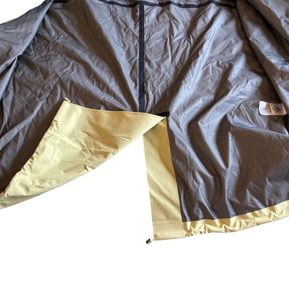 Adidas × Fear of God EXTREMELY rare Adidas x Fear of God Athletics SAMPLE Parka Size US XL / EU 56 / 4 - 5 Thumbnail