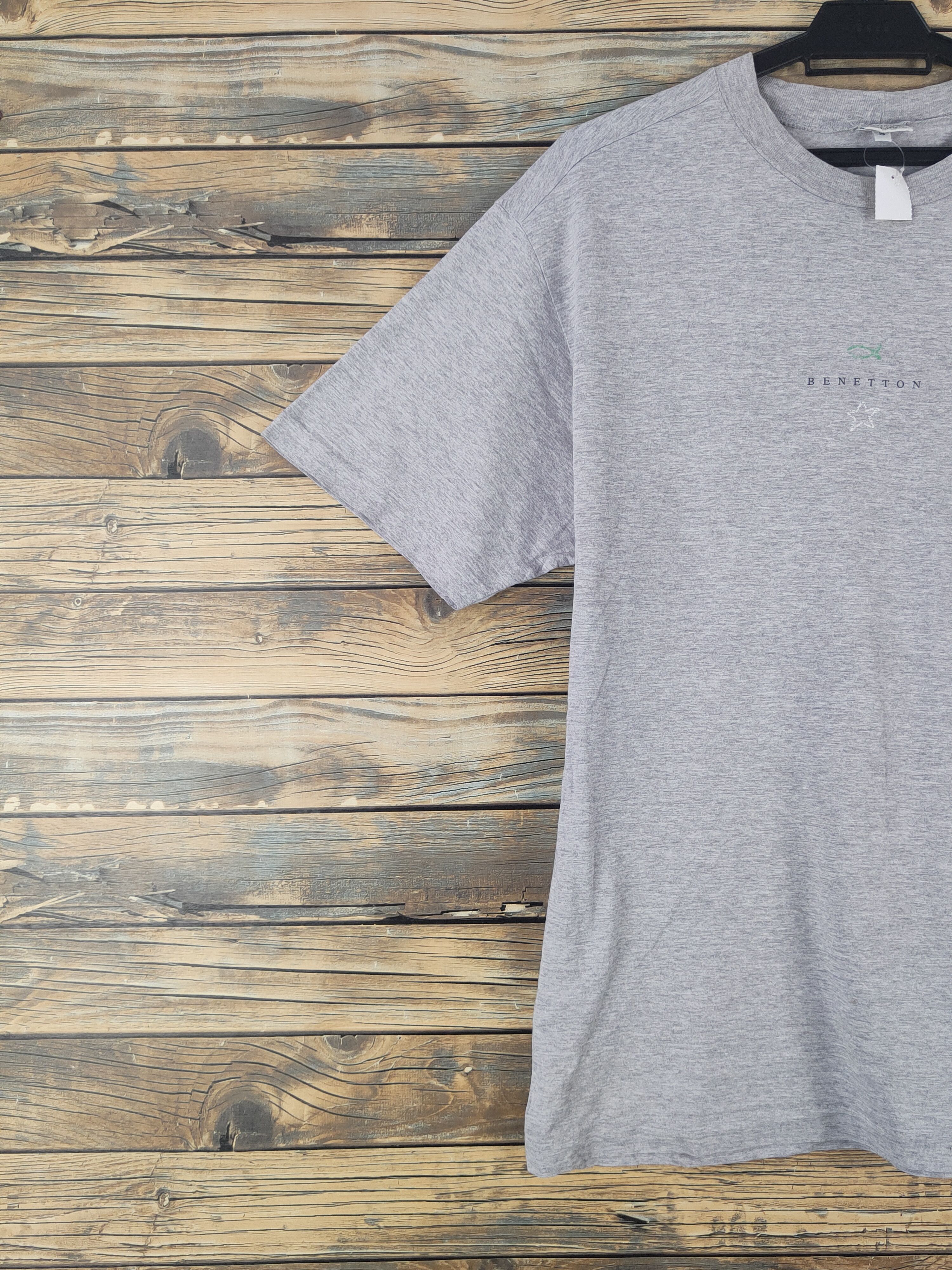 United Colors Of Benetton DL United Colors of Benetton Gray Short Sleeve T-shirt #1821 Size US S / EU 44-46 / 1 - 4 Thumbnail