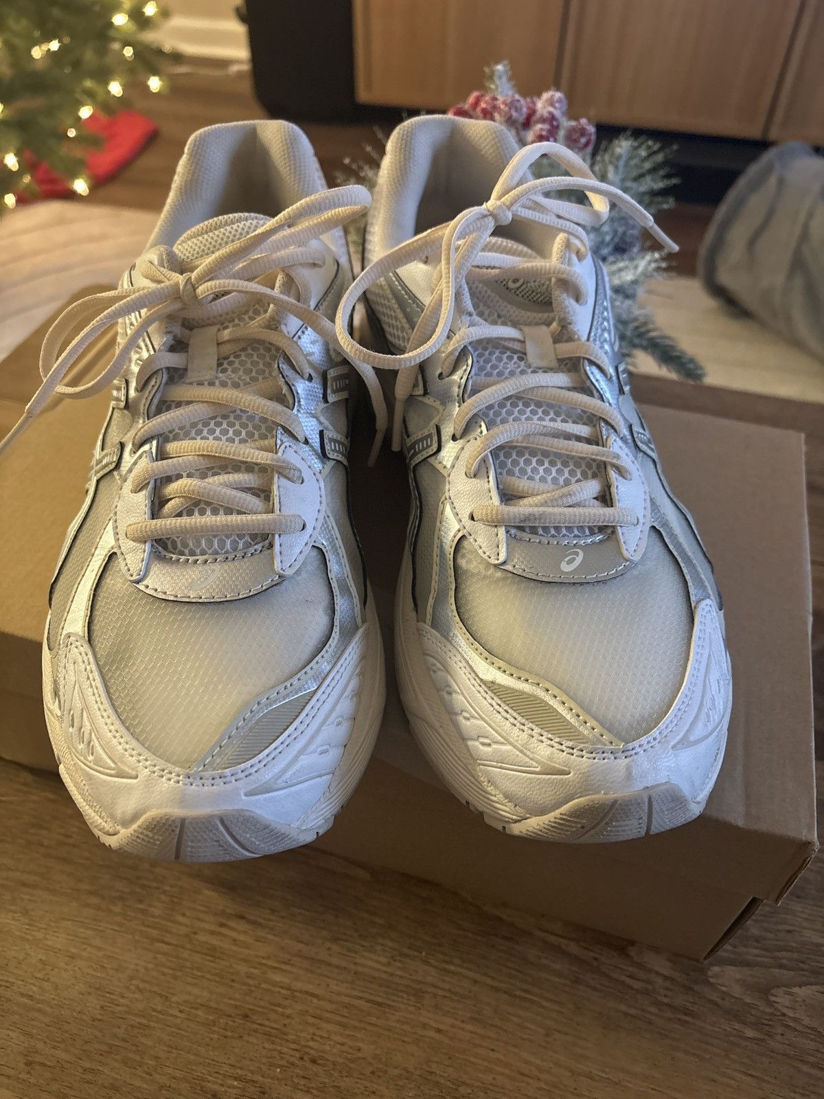 Asics Above the Clouds white gel 2160 Asics Size US 12 / EU 45 - 4 Thumbnail