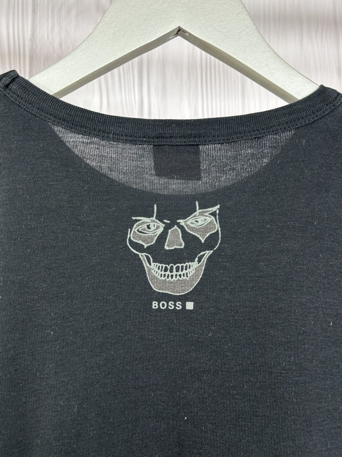 Hugo Boss Vintage Hugo Boss Orange Skull T-Shirt Size S Size US S / EU 44-46 / 1 - 6 Thumbnail