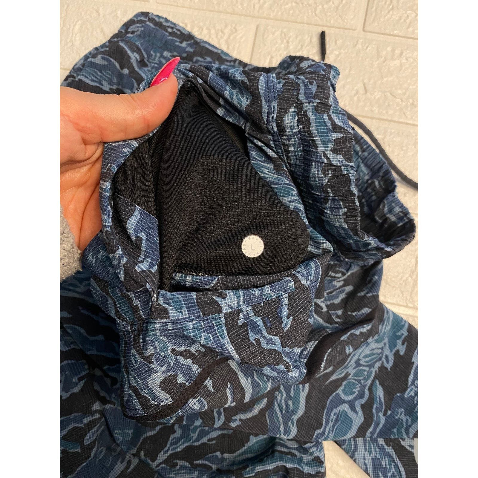 Lululemon mens lululemon shorts Size US 32 / EU 48 - 5 Thumbnail