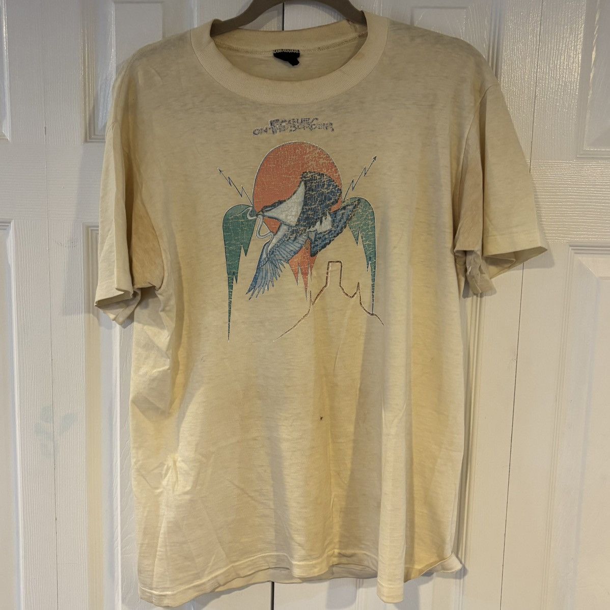 Band Tees Eagles 1974 On the Border Sunfaded & Worn T-Shirt Size US L / EU 52-54 / 3 - 1 Thumbnail