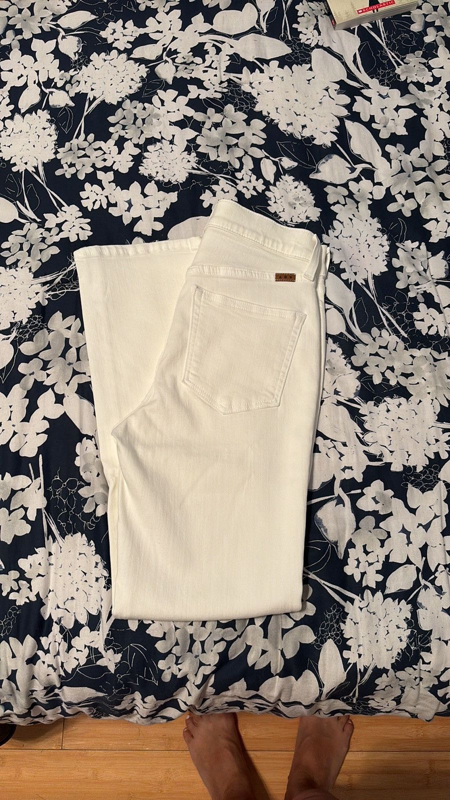 image of Ayr The Pop Jeans in White, Women's (Size 24)