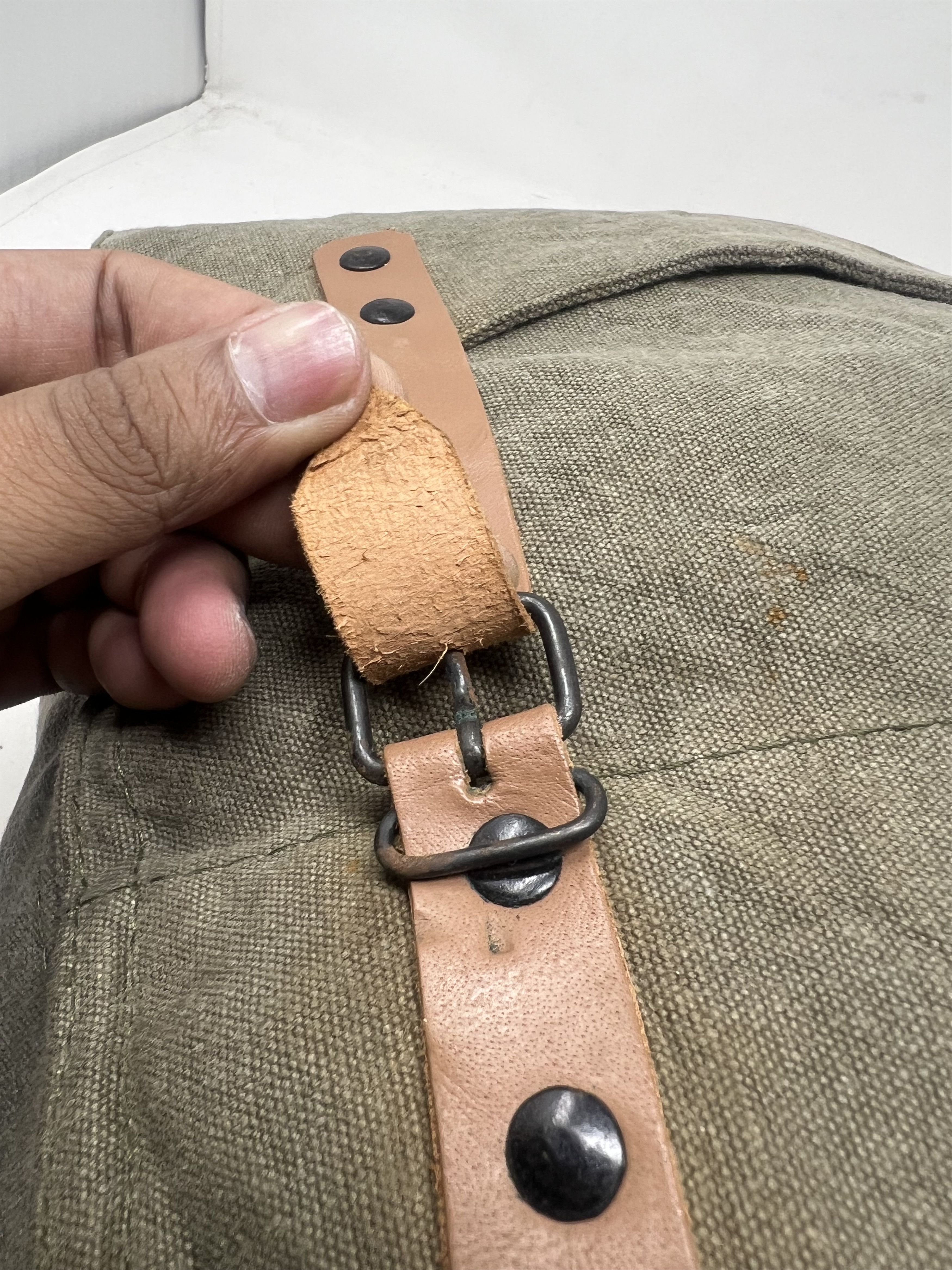 Vintage Vintage Rothco Canvas Medic Cross Bag Size ONE SIZE - 11 Thumbnail