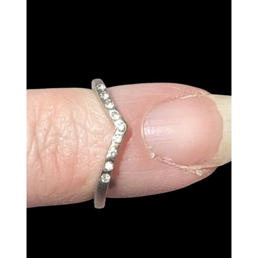 Other Minimalist Gemmed Chevron Silver Tone Ring Size 3 1/2 Size ONE SIZE - 3 Thumbnail