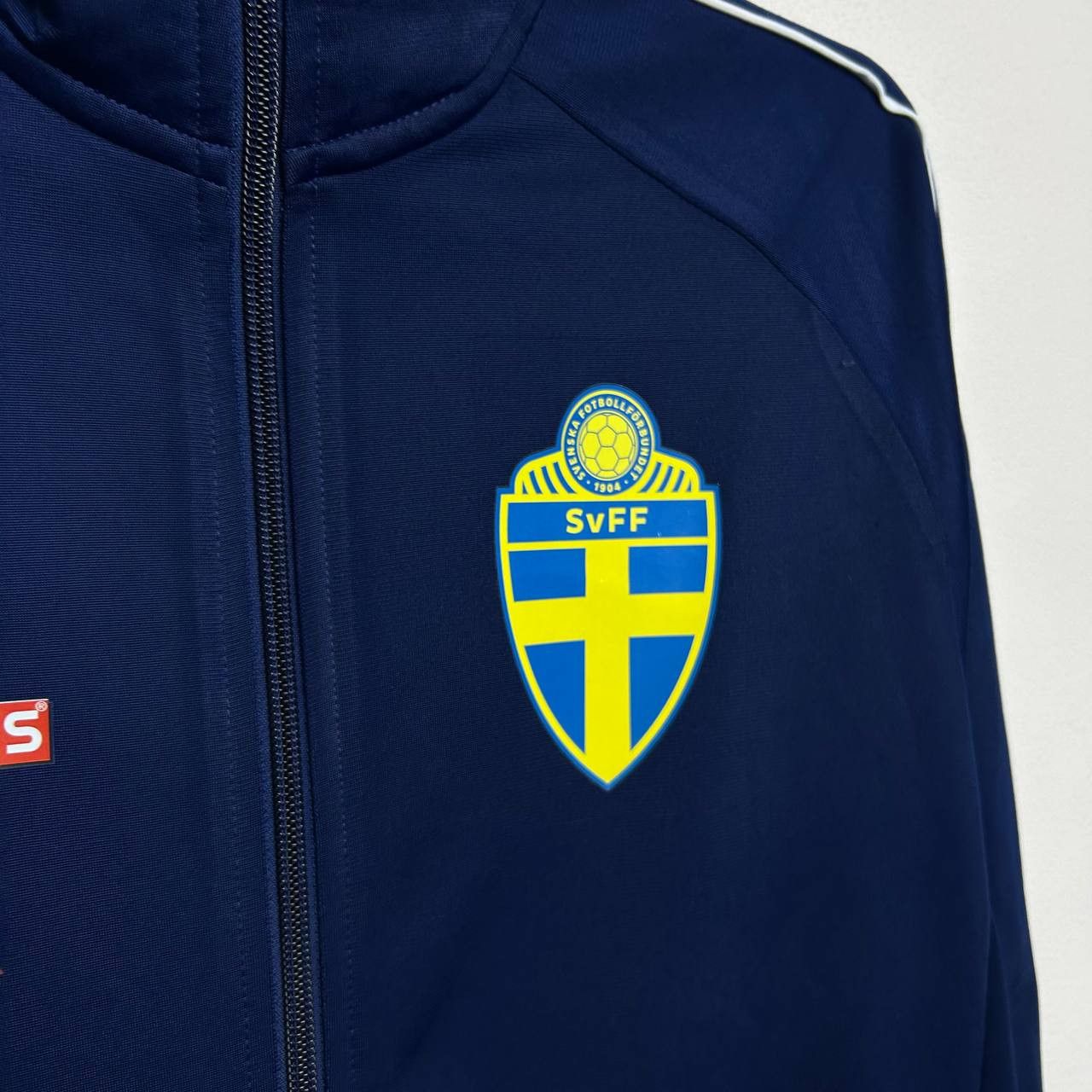 Adidas Mens Adidas Sweden national soccer training sweatshirt Size US XS / EU 42 / 0 - 4 Thumbnail