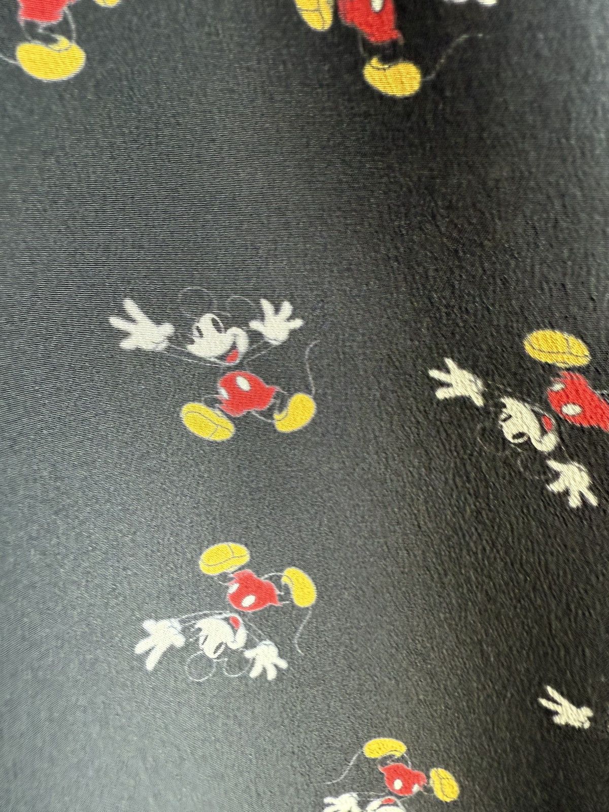 Saint Laurent Paris SS19 Saint Laurent Mickey Mouse silk black logo shirt 39 M Size US M / EU 48-50 / 2 - 21 Thumbnail