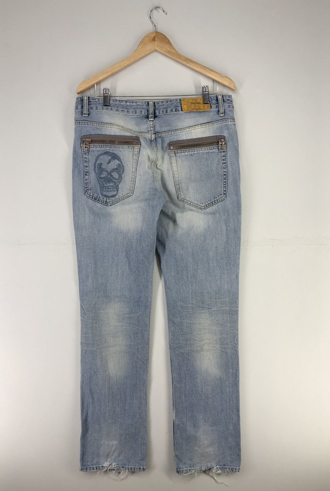 Zara Zara Regular Fit Skull Distressed Faded Blue Jeans Size US 34 / EU 50 - 2 Thumbnail