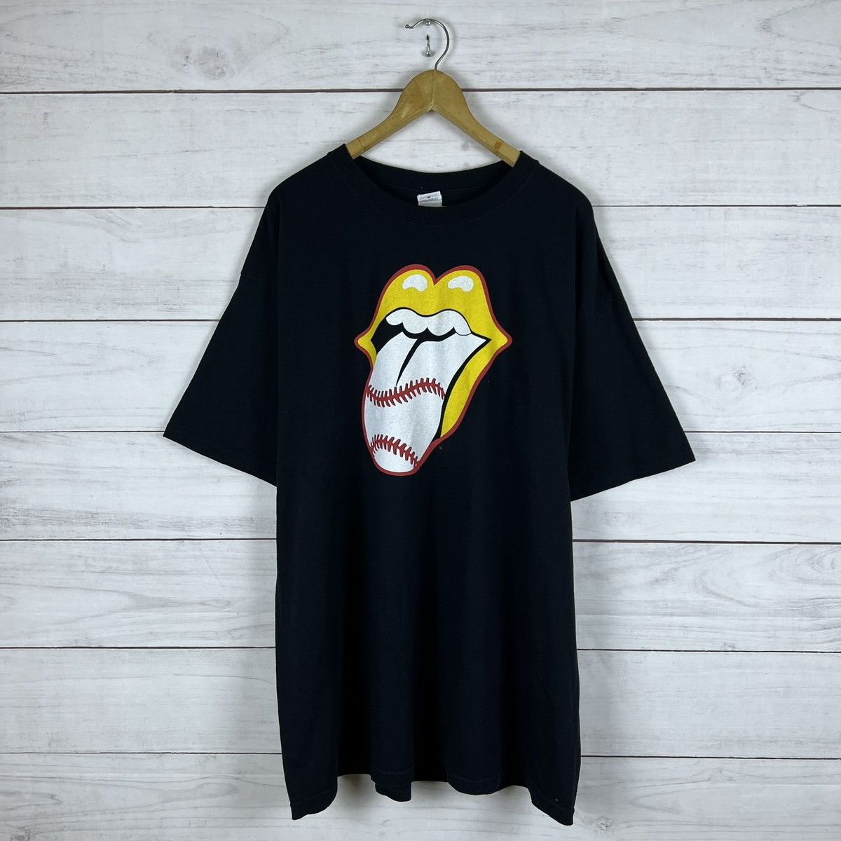 image of Mlb x The Rolling Stones Vintage 2005 Rolling Stones X Pittsburgh Pirates T-Shirt in Black (Size 2X