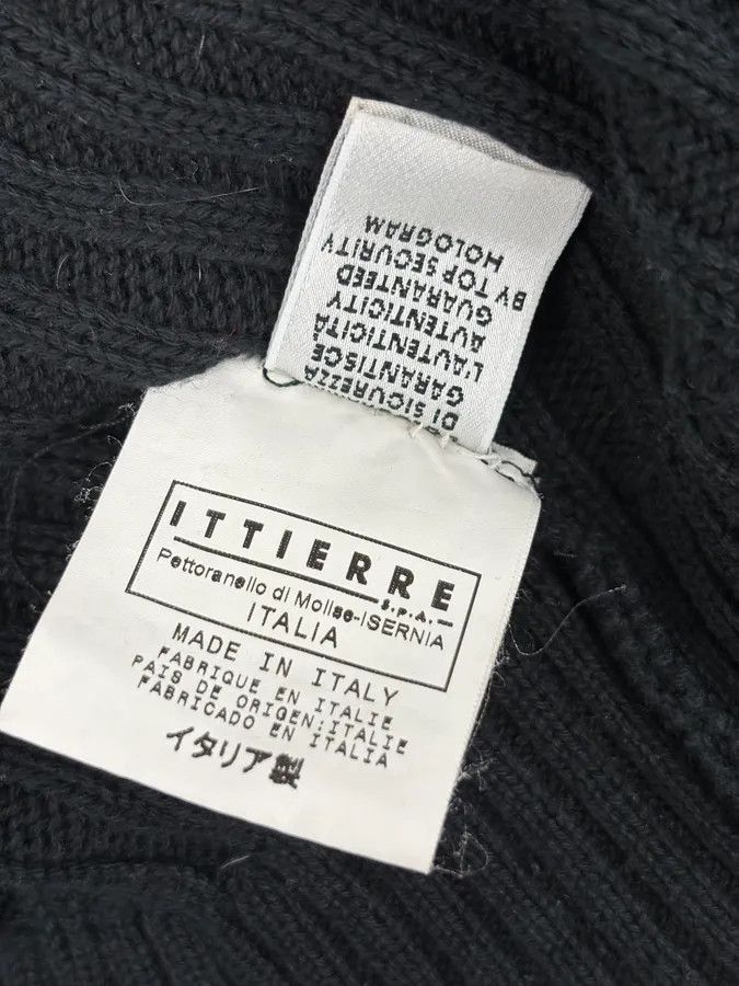 Dolce & Gabbana 2000s Dolce & Gabbana Black Wool Zip-Up Sweater Size US S / EU 44-46 / 1 - 9 Thumbnail