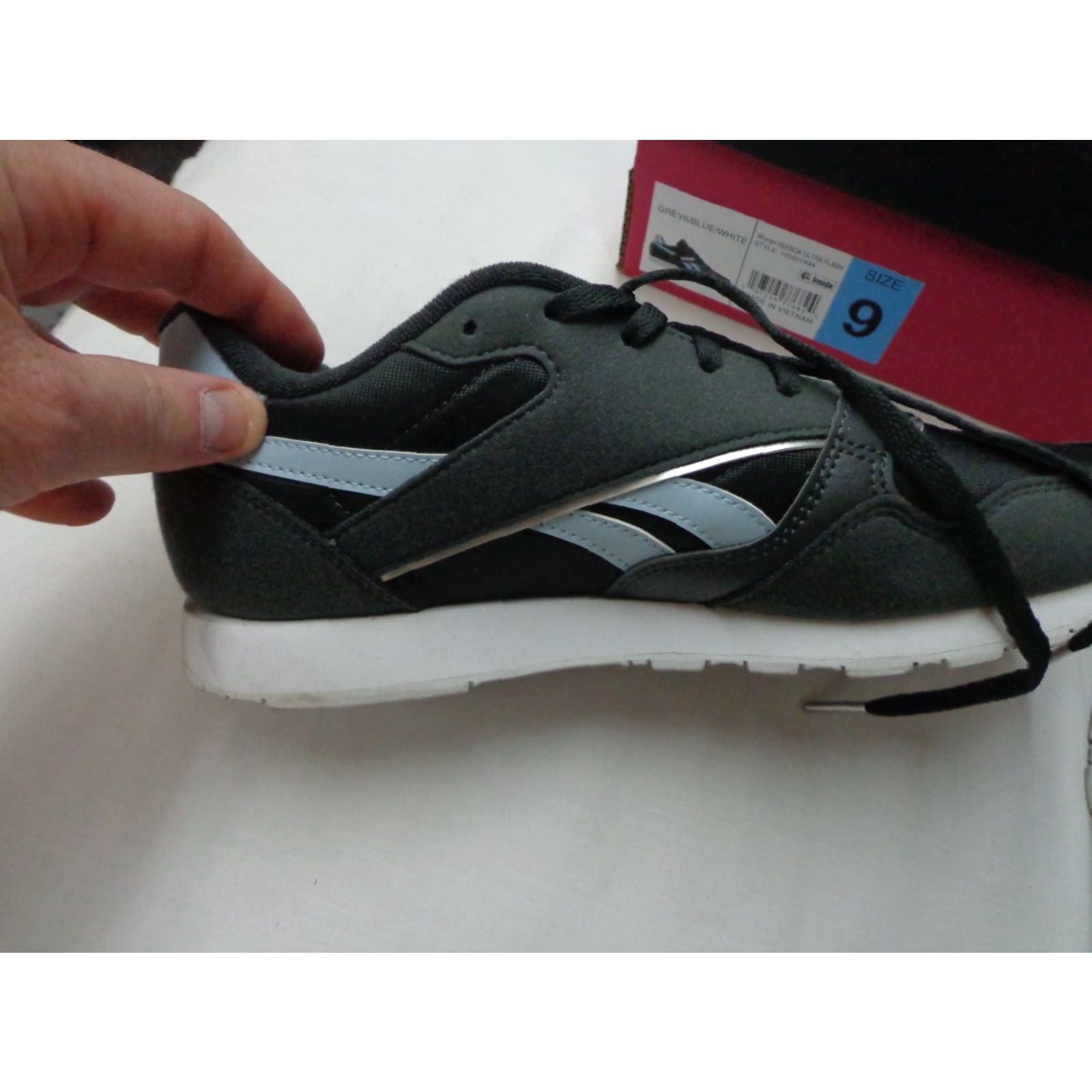 Reebok Pre Owned Reebok Women's Ultraflash Sneaker Size 9 Dark Grey Gray Sneakers Ultraflash Women US 9 Shoes Sneaker Athletic Lace Up 90s Theme? Size US 9 / IT 39 - 6 Thumbnail