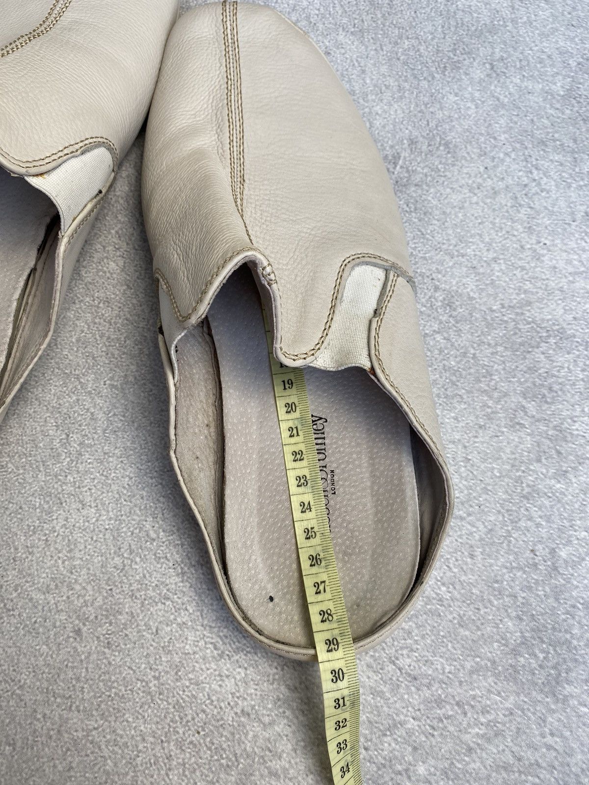 Russell & Bromley Russell & Bromley leather mules clogs sandals US9-9,5 Size US 9 / EU 42 - 14 Thumbnail