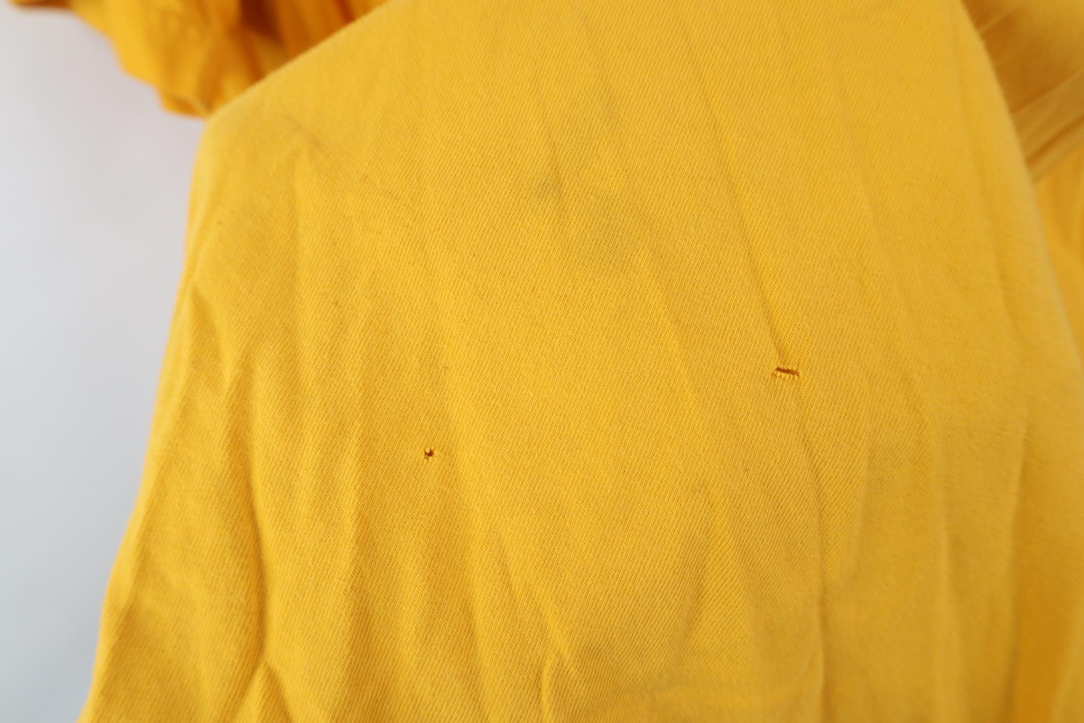 Lands' End Vintage Y2K Lands End Blank Short Sleeve T-Shirt Yellow Size US L / EU 52-54 / 3 - 11 Thumbnail