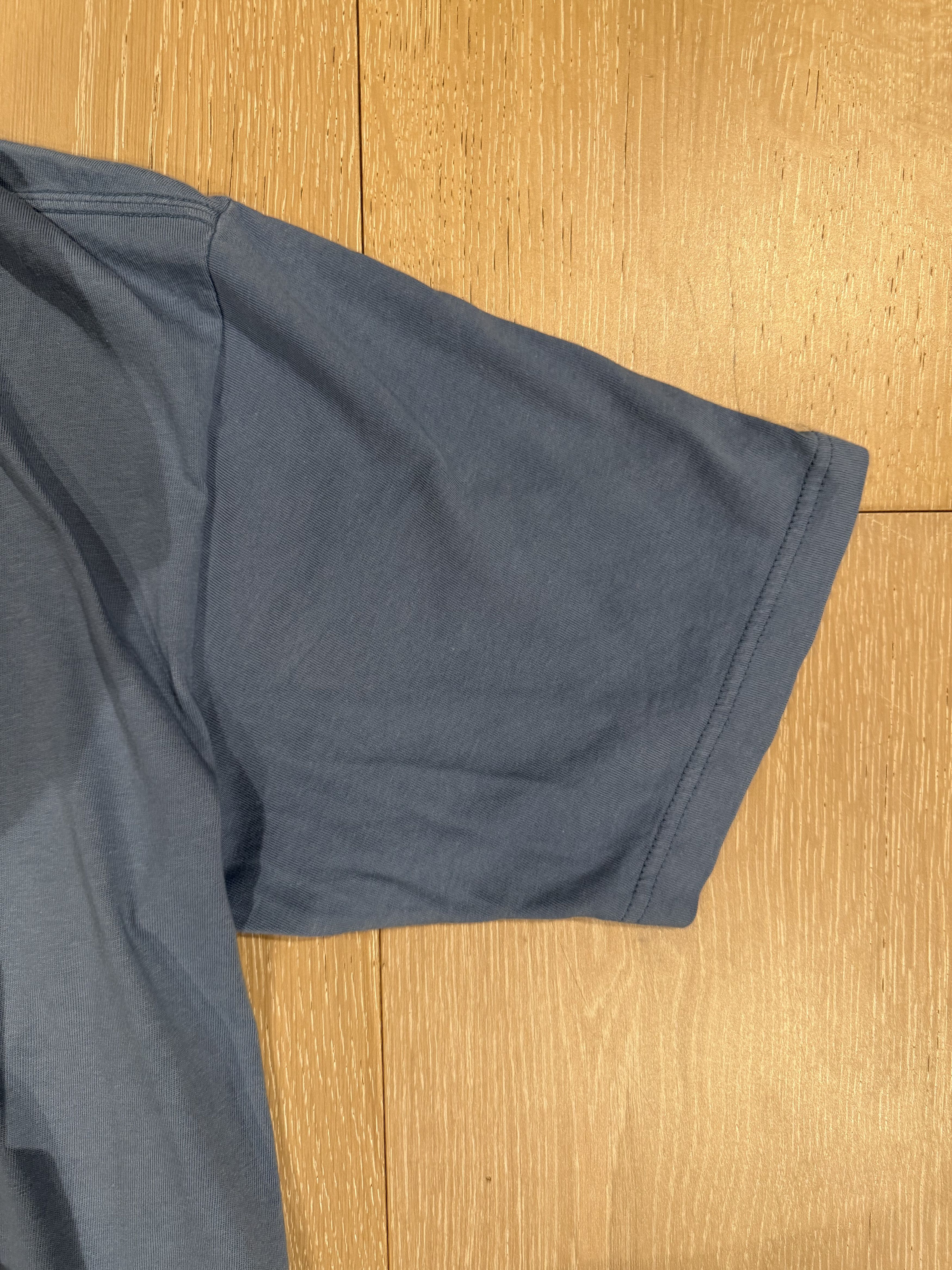 Uniqlo 💚 Uniqlo x New Order x Peter Saville Blue Factory Tee Large Size US L / EU 52-54 / 3 - 11 Thumbnail
