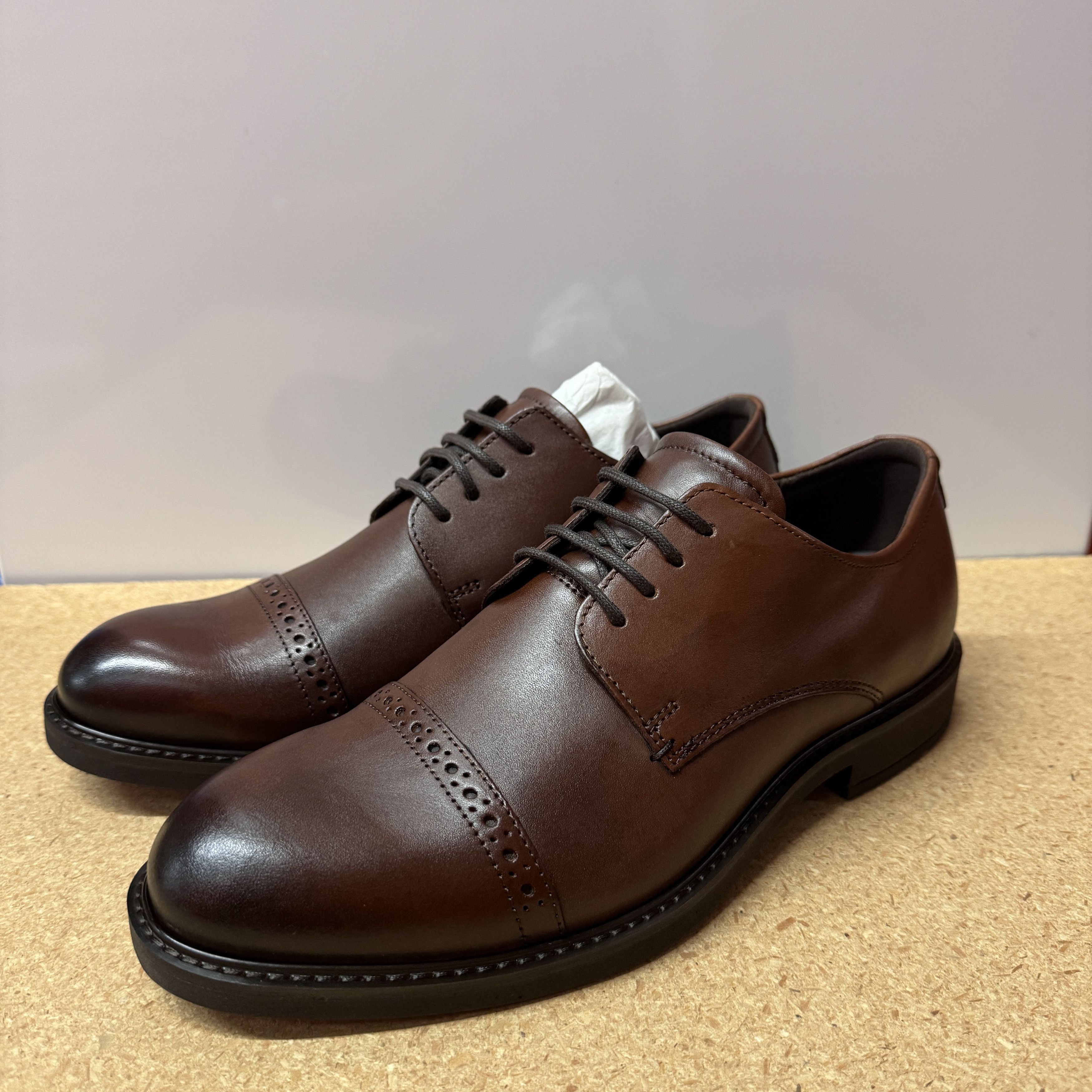 image of Ecco Men's Vitrus Iii 64054401053 Shoes in Brown