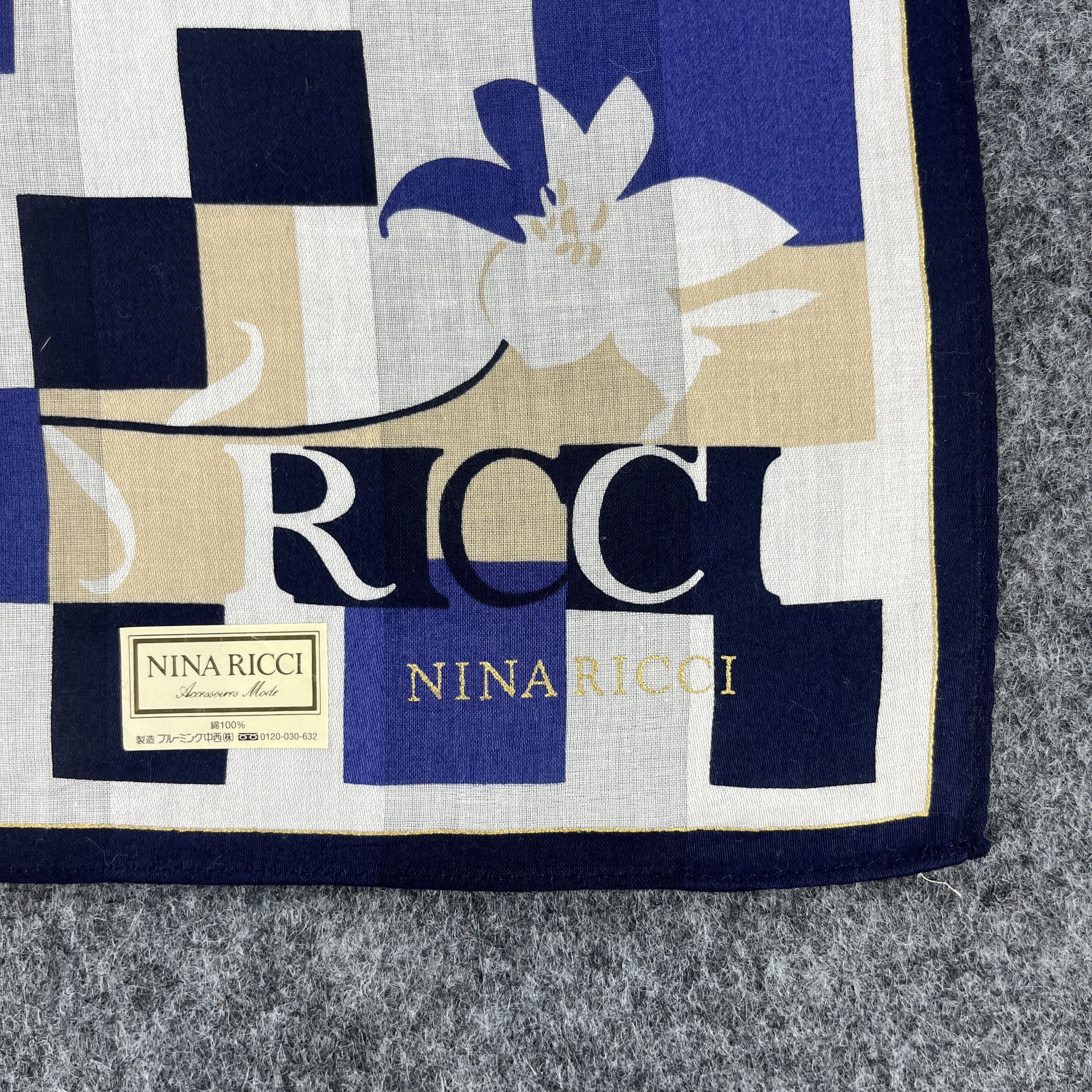 Vintage Nina Ricci Handkerchief / Bandana / Neckerchief B042 Size ONE SIZE - 3 Thumbnail