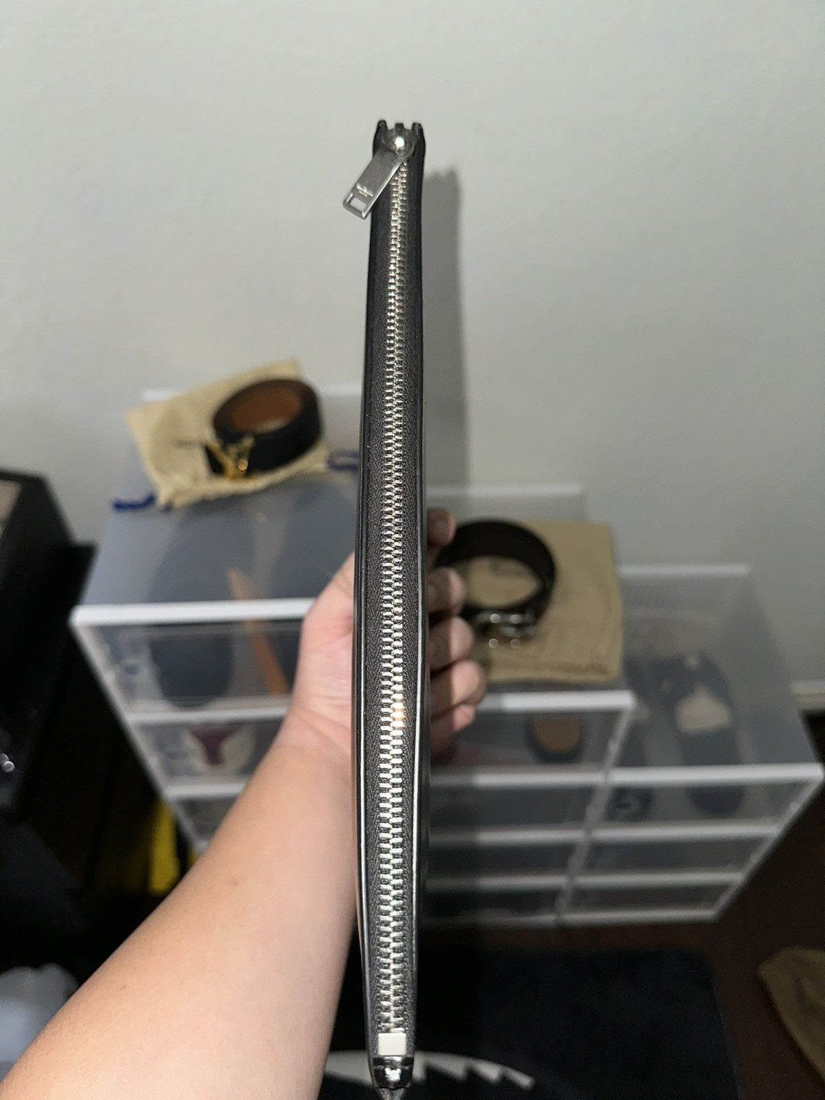 Saint Laurent Paris × Yves Saint Laurent Saint Laurent Matte Leather Tiny Monogram Zip Holder Size ONE SIZE - 10 Thumbnail