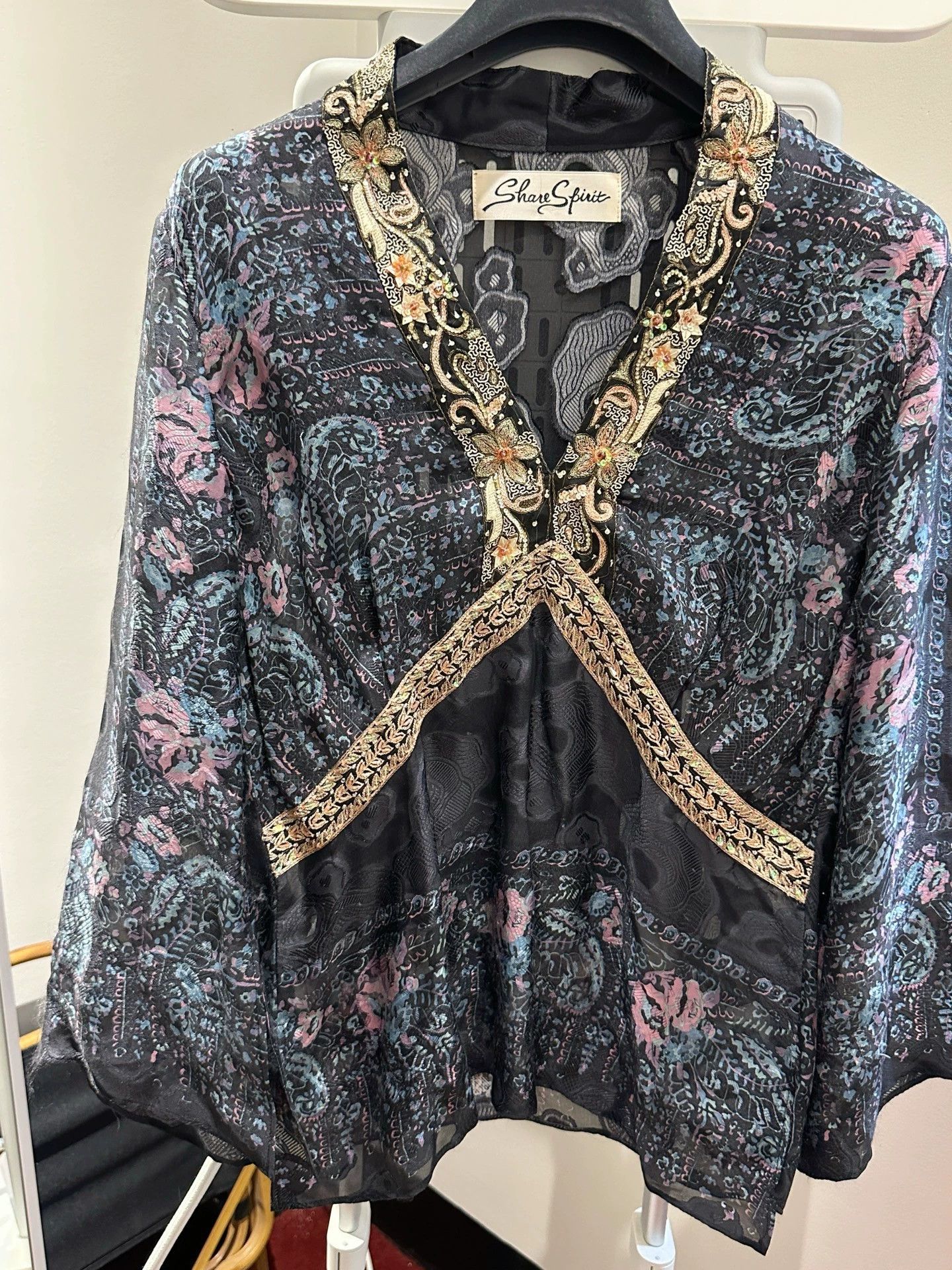Share Spirit Homme share spirit floral silk bell sleeve shirt with sequin Size XS / US 0-2 / IT 36-38 - 3 Thumbnail