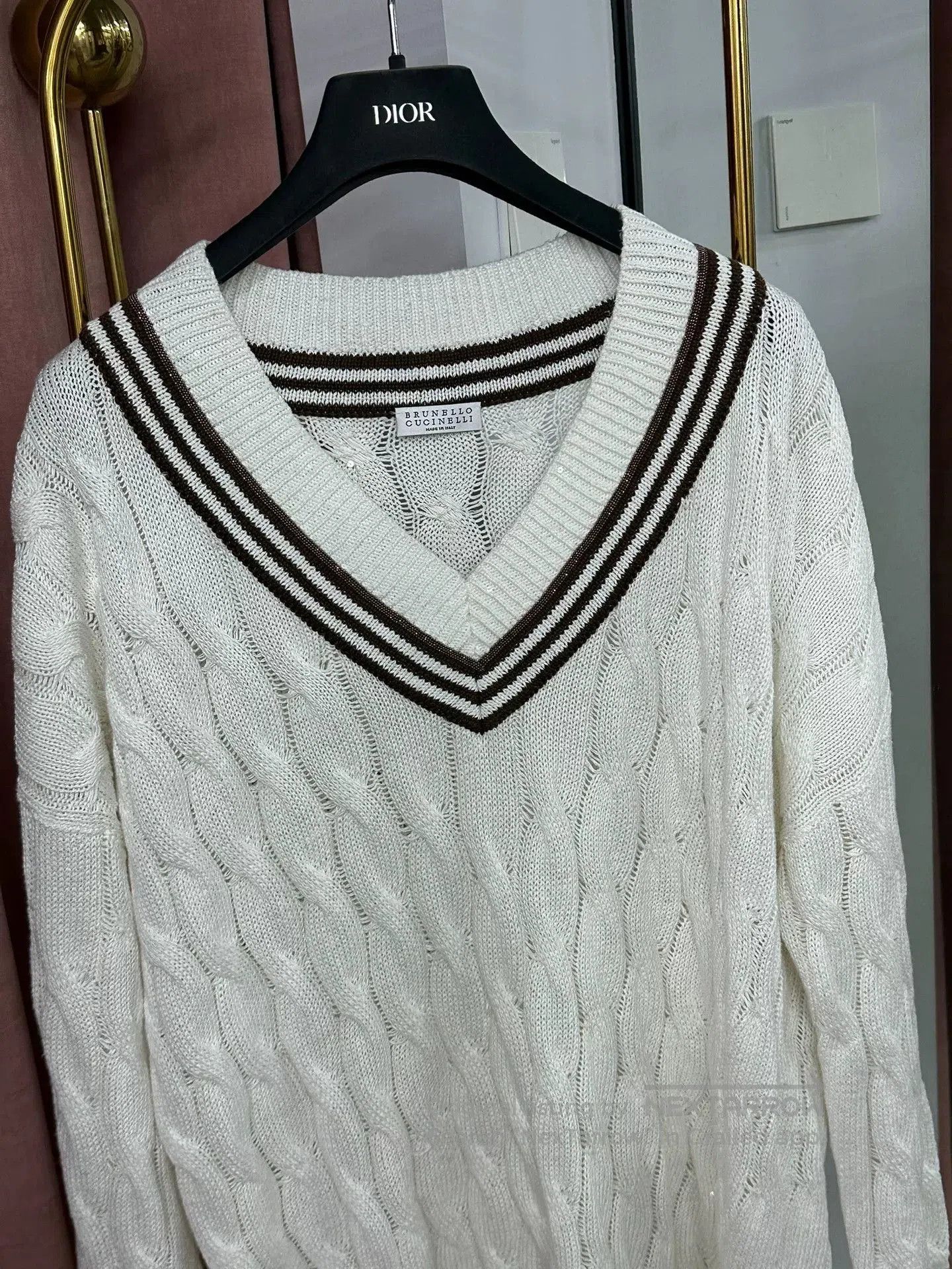 Brunello Cucinelli Brunello Cucinelli White Sequin V-Neck Sweater. Size US L / EU 52-54 / 3 - 2 Thumbnail