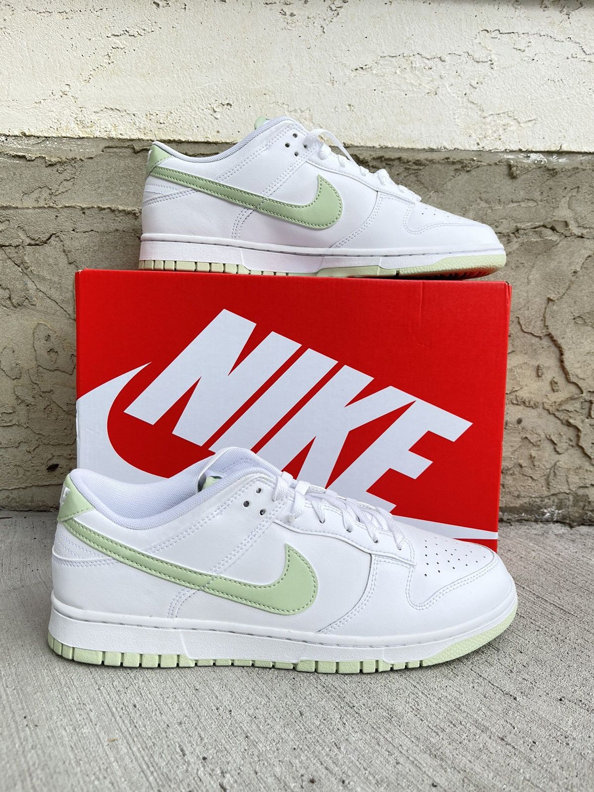 Nike Nike Dunk Low Retro Honeydew Size US 11 / EU 44 - 1 Thumbnail