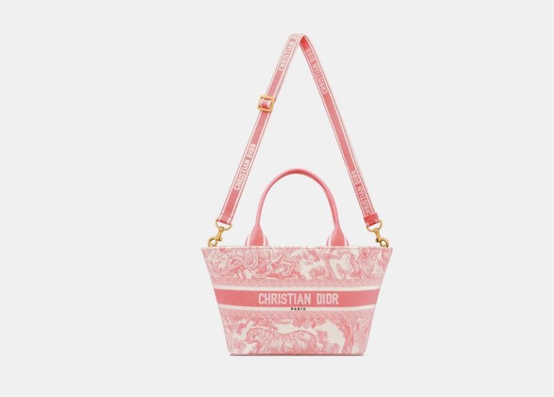 Dior o1w1db10225 Size: OS / M1328CT Hat Basket Bag in Candy Pink Size ONE SIZE - 3 Thumbnail