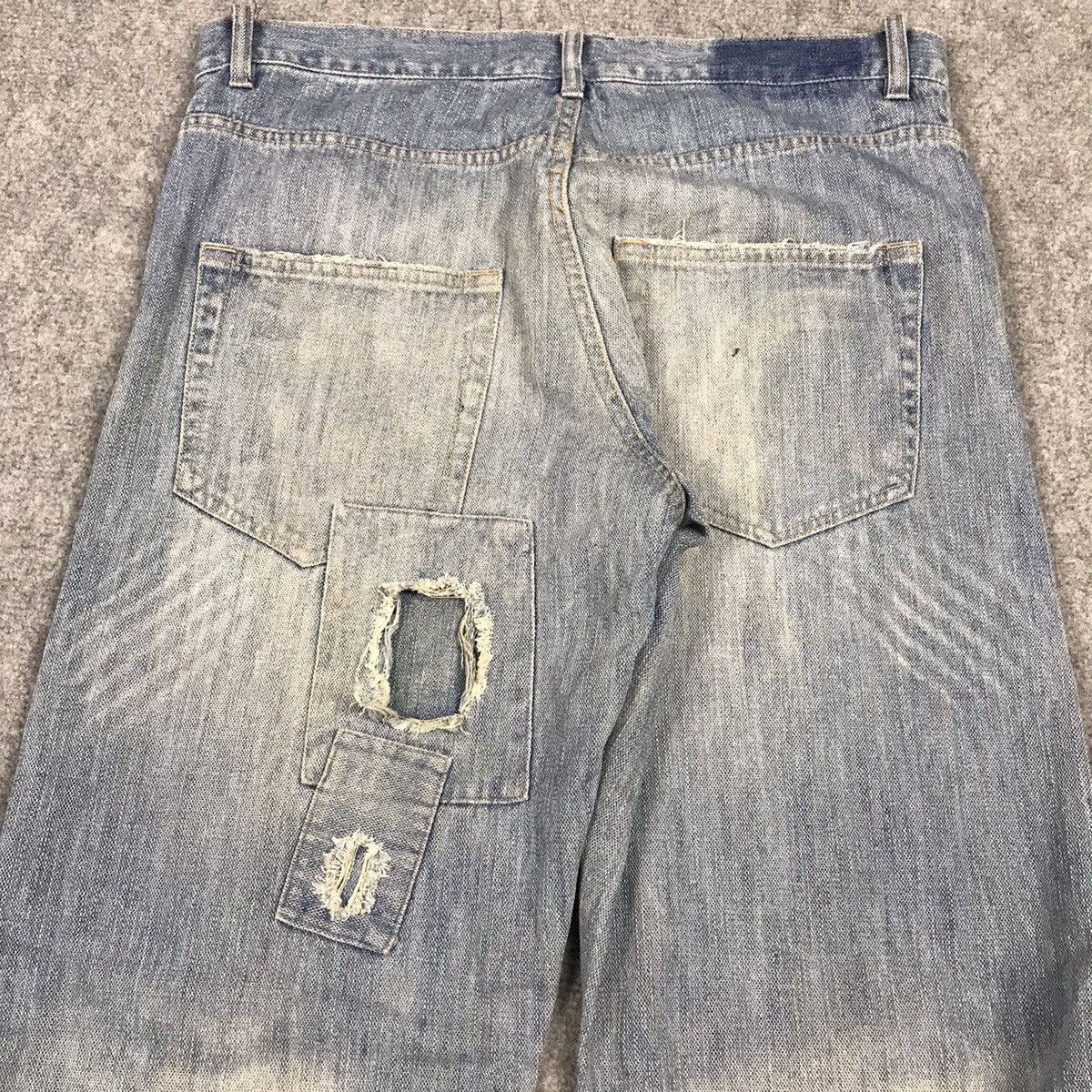 Japanese Brand JAPANESE BRAND JAPAN STYLE DISTRESSED PANTS Size US 32 / EU 48 - 13 Thumbnail