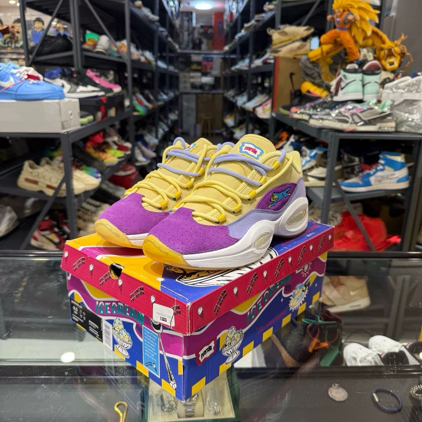Reebok Reebok Purple Lowtop Sneakers 9.5 Men Size US 9.5 / EU 42-43 - 1 Thumbnail
