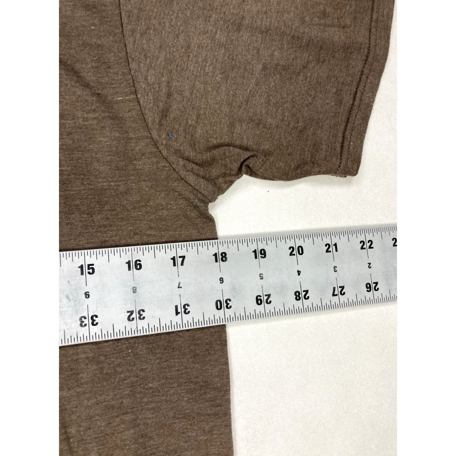 Vintage VINTAGE Columbia Sportswear Outdoor Nature Graphic T-shirt Men Small Brown Heather Size US S / EU 44-46 / 1 - 7 Thumbnail
