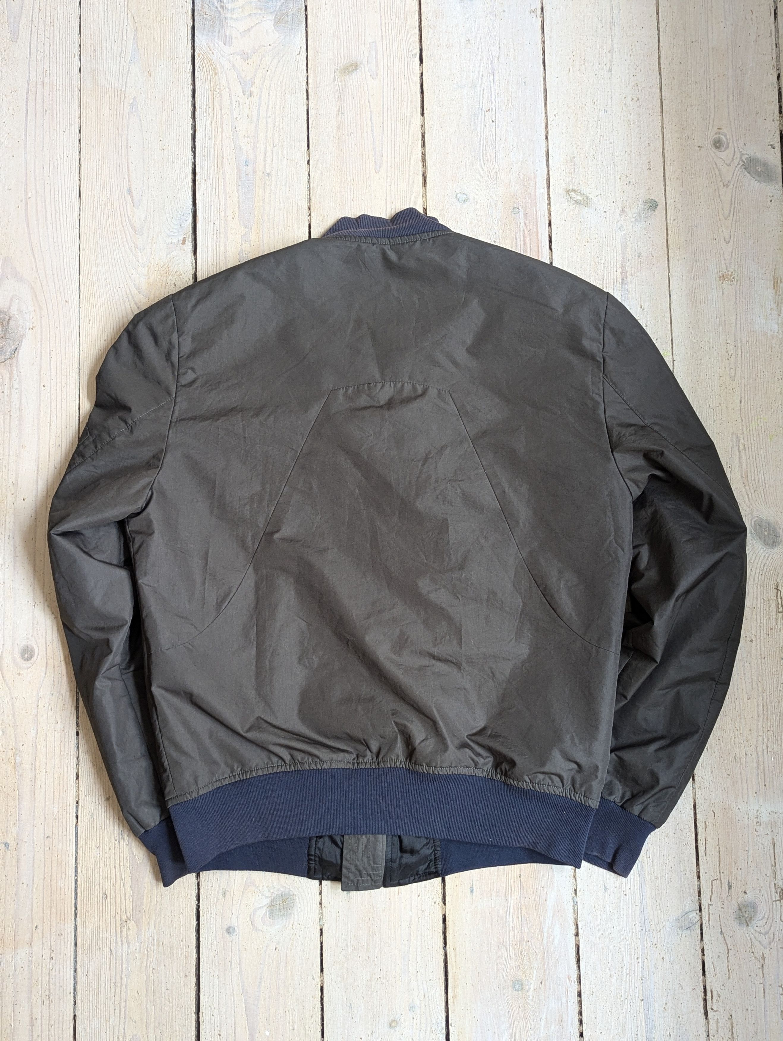 Barriers bomber