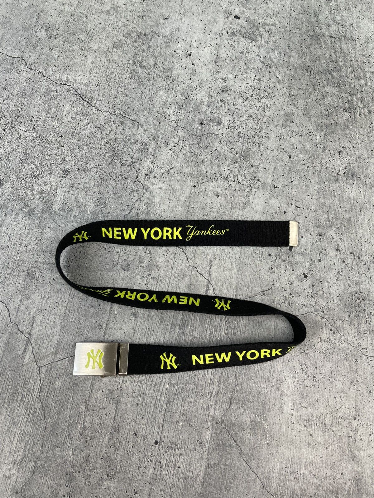 New York Yankees Vintage Belt New York Yankees Monogram MLB Y2K and cap Size ONE SIZE - 3 Thumbnail