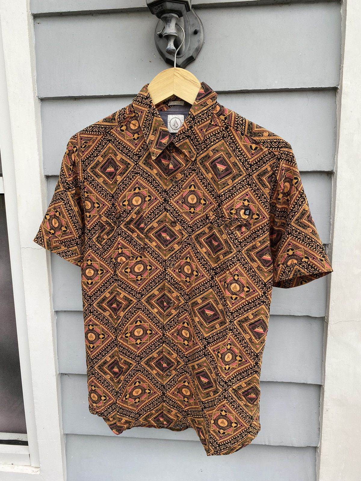 Volcom Volcom Stone Graphic Triangle Print Traditional Batik Style Size US S / EU 44-46 / 1 - 1 Thumbnail