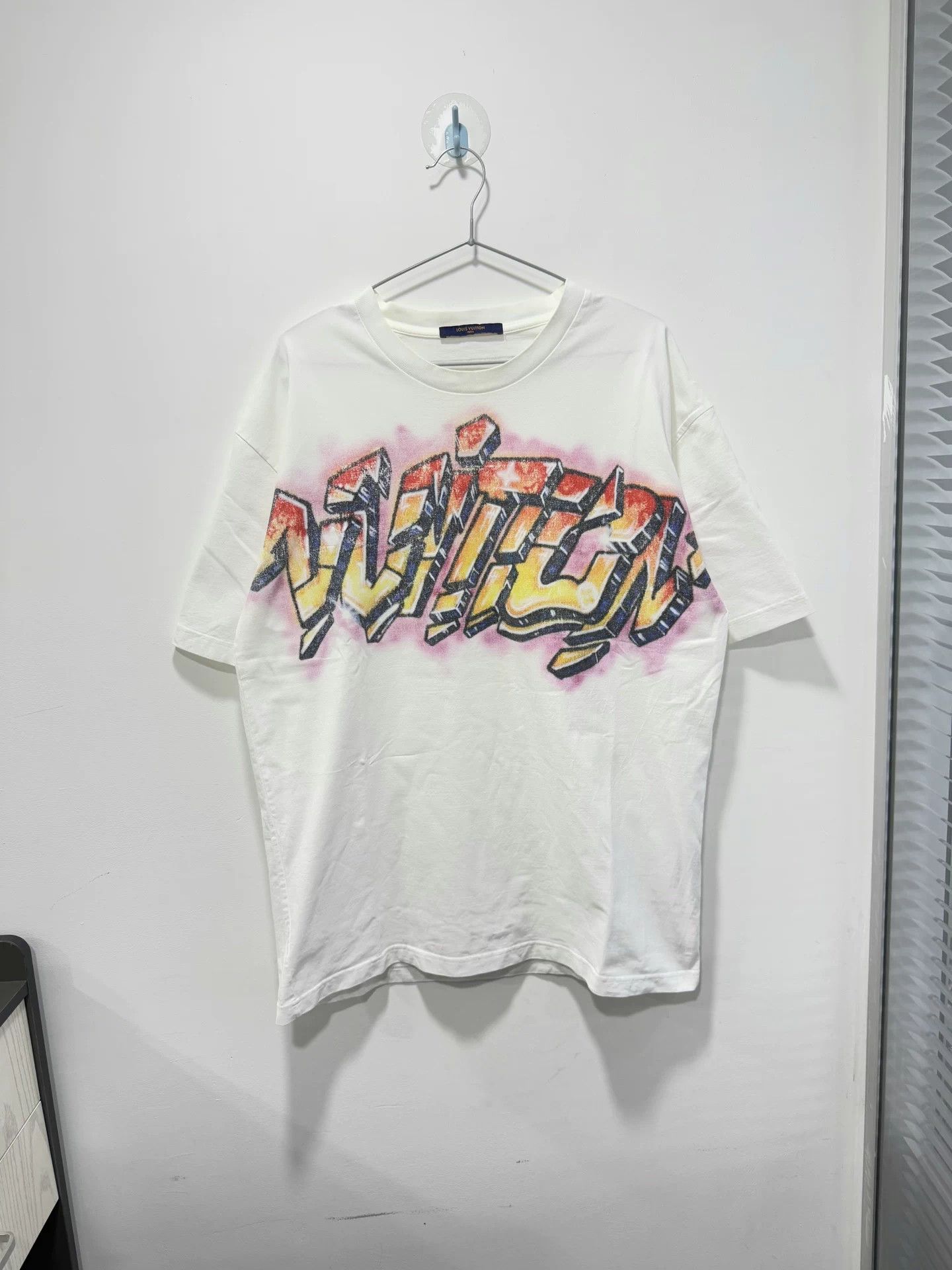Louis Vuitton Louis Vuitton LV Flame Graffiti Short-Sleeve T-Shirt Size US XL / EU 56 / 4 - 1 Thumbnail