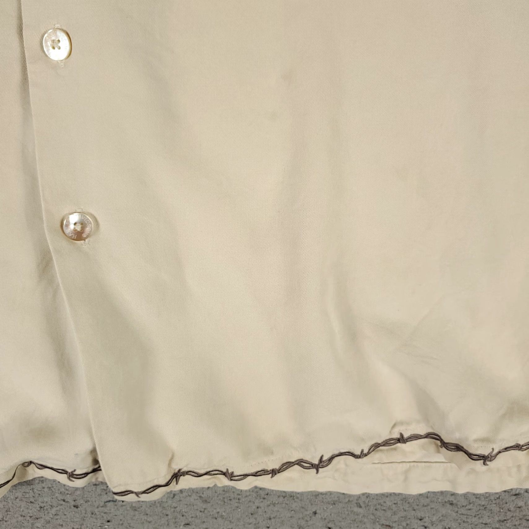 Harley Davidson Harley Davidson Shirt Mens Large Ivory Embroidered Camp Collar Button Up STAINED Size US L / EU 52-54 / 3 - 6 Thumbnail