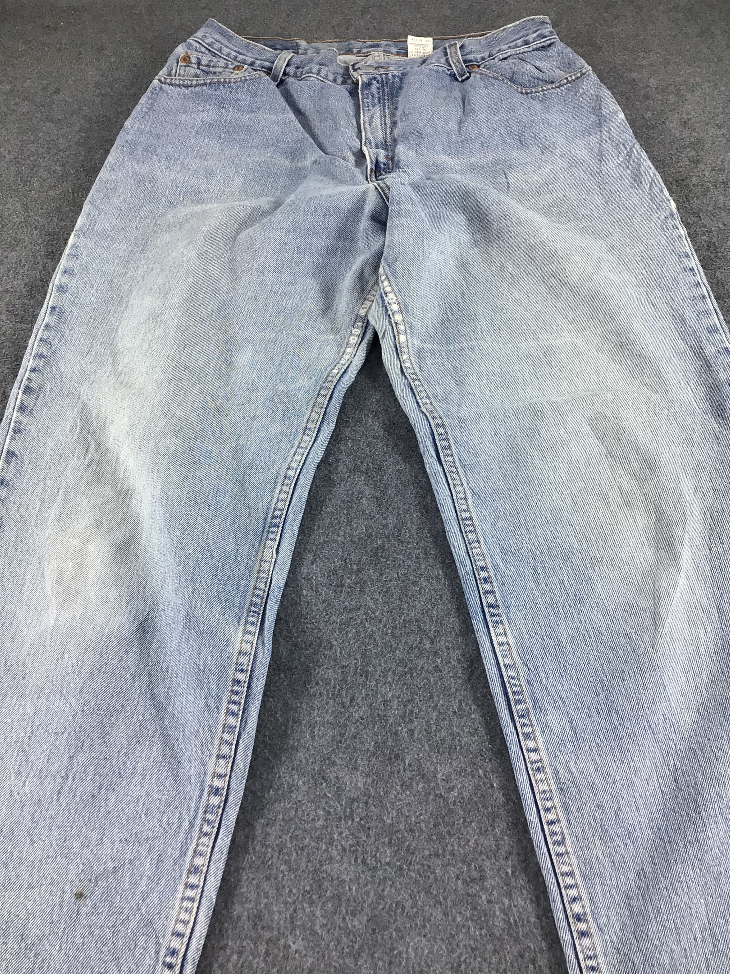 Levi's Vintage Levis 550 Jeans Faded Blue Denim -J580 Size US 34 / EU 50 - 3 Thumbnail