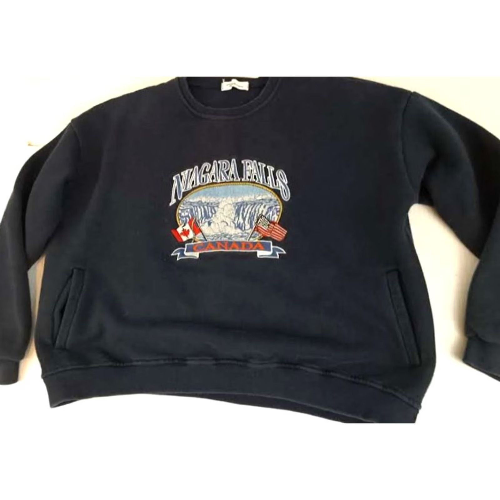 Vintage VINTAGE Niagara Falls Canada Embroidered Woman Sweatshirt with Pockets Blue S Regular Woman Pullover Parks Canada 100% Cotton Long 22in Size S / US 4 / IT 40 - 5 Thumbnail