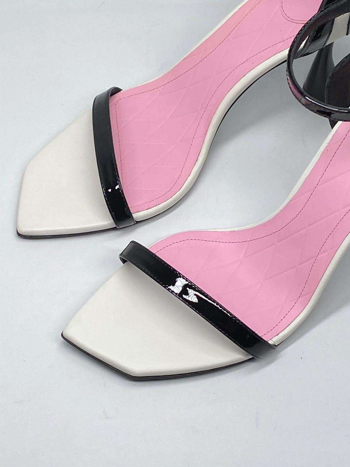 Balmain Balmain Eden Colorblocked Patent Leather Sandals size 37 Size US 7 / IT 37 - 7 Thumbnail