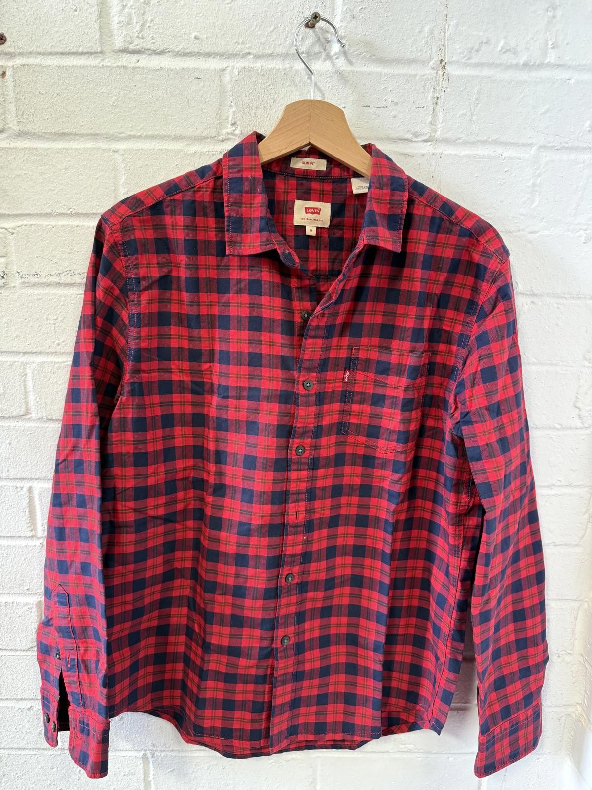 Levi's Levi's Men’s Vintage Checkered Shirt - Red & Navy Size US L / EU 52-54 / 3 - 1 Thumbnail