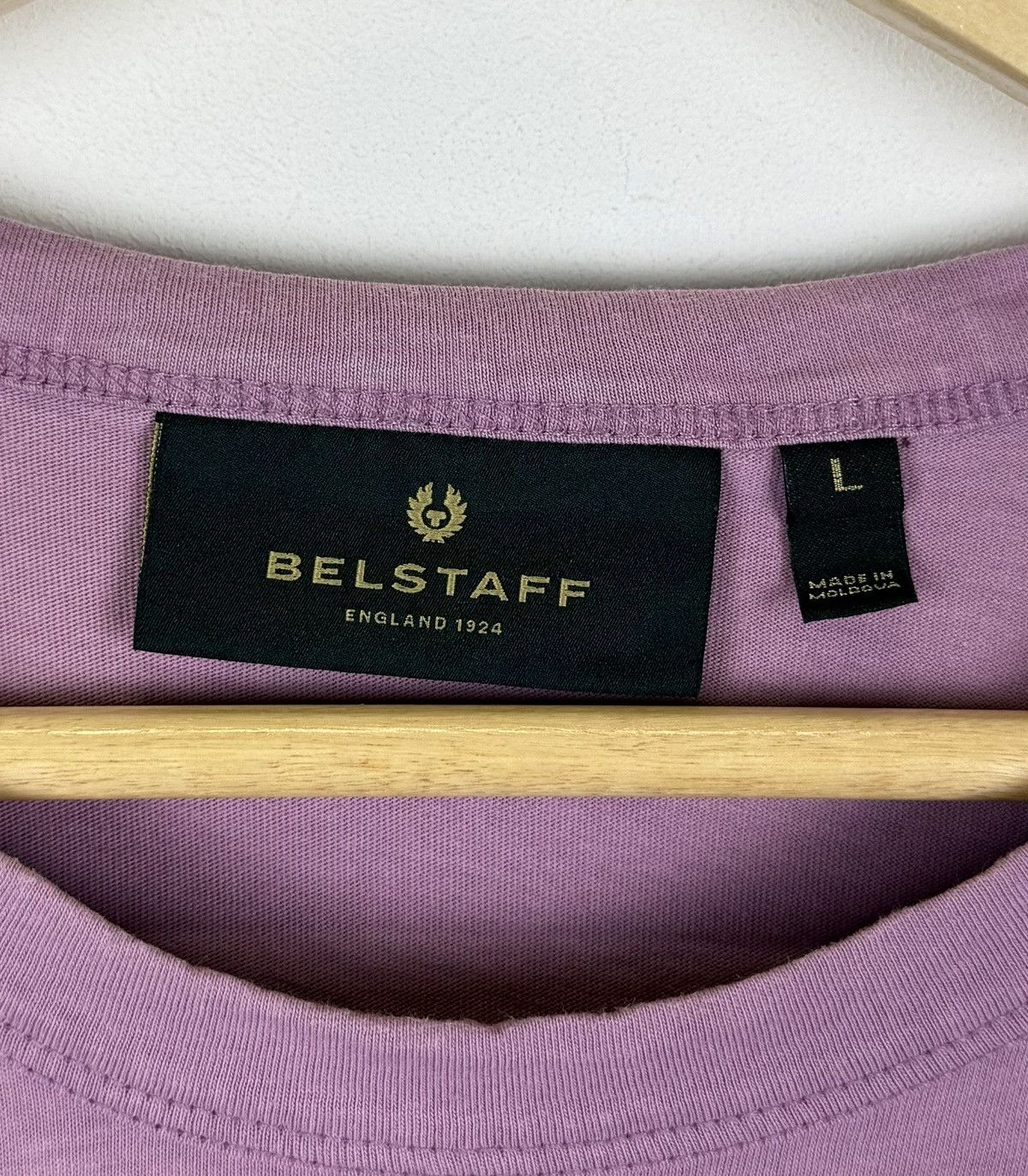 Belstaff Belstaff Short Sleeve Crew Neck T-shirt Lavender Patch Logo Size US L / EU 52-54 / 3 - 8 Thumbnail
