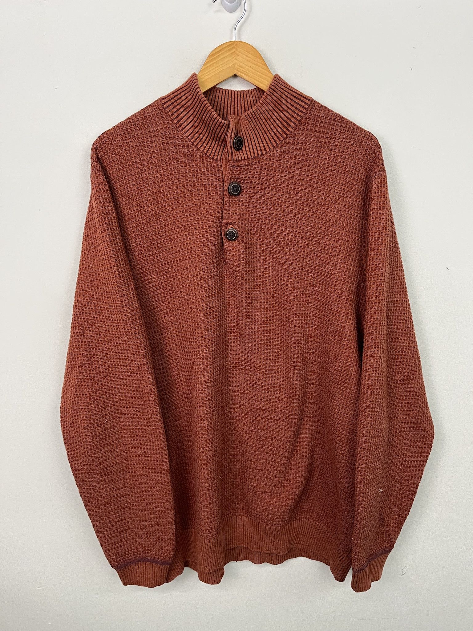 Tommy Hilfiger Vintage 90s GH Bass Co Red Quarterbutton Sweater Size XL Size US XL / EU 56 / 4 - 1 Thumbnail