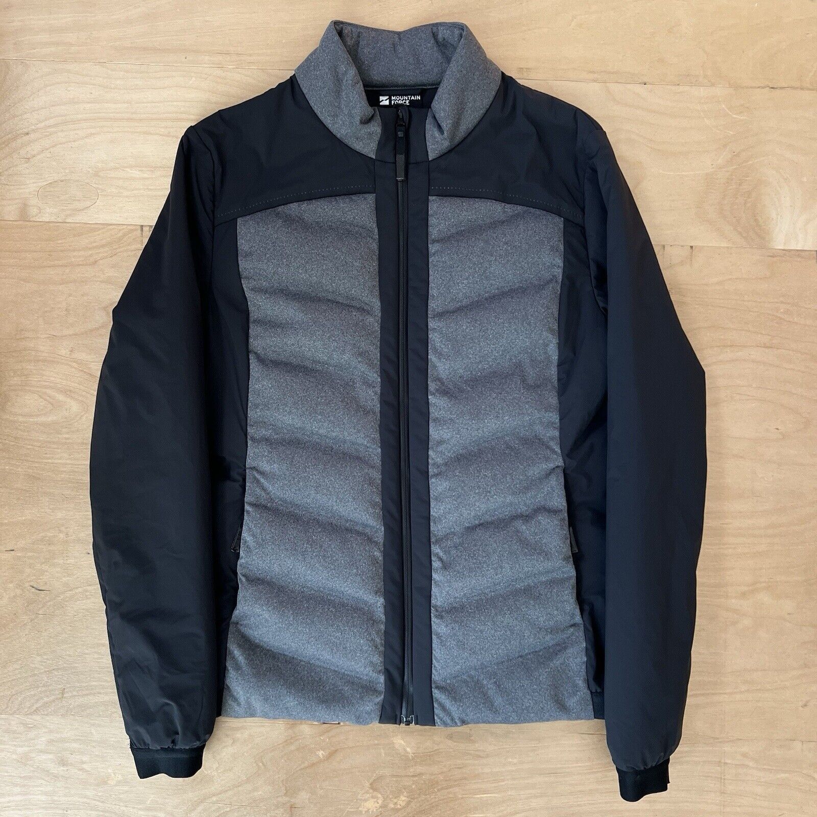 Arc'teryx Mountain Force Puffer Jacket Women's Medium Gray Full Zip Size M / US 6-8 / IT 42-44 - 2 Thumbnail